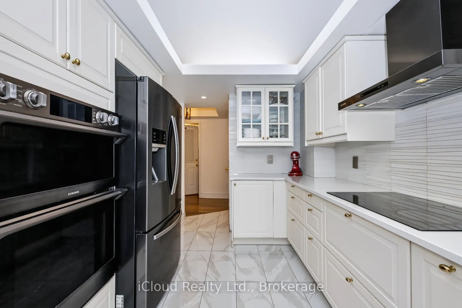 18 Hollywood Avenue 800 Property Photo 19