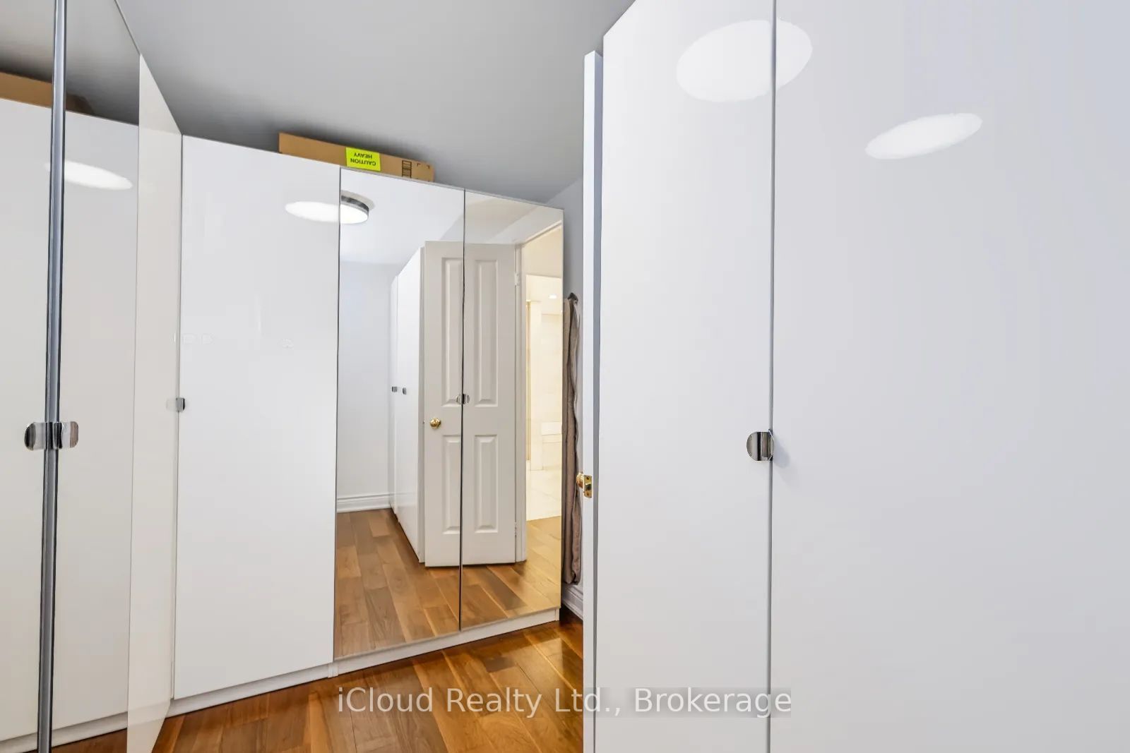 18 Hollywood Avenue 800 Property Photo 27