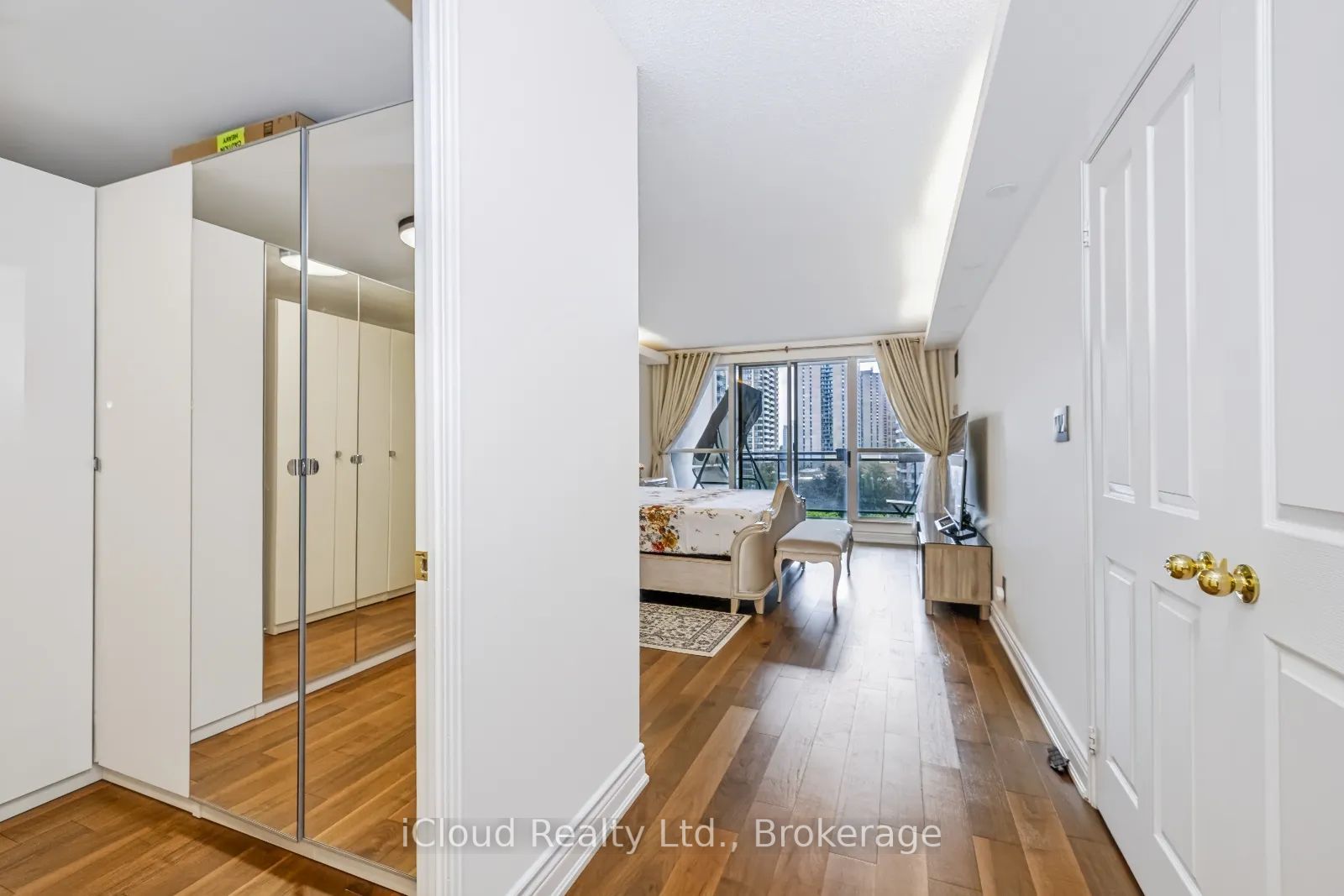 18 Hollywood Avenue 800 Property Photo 29