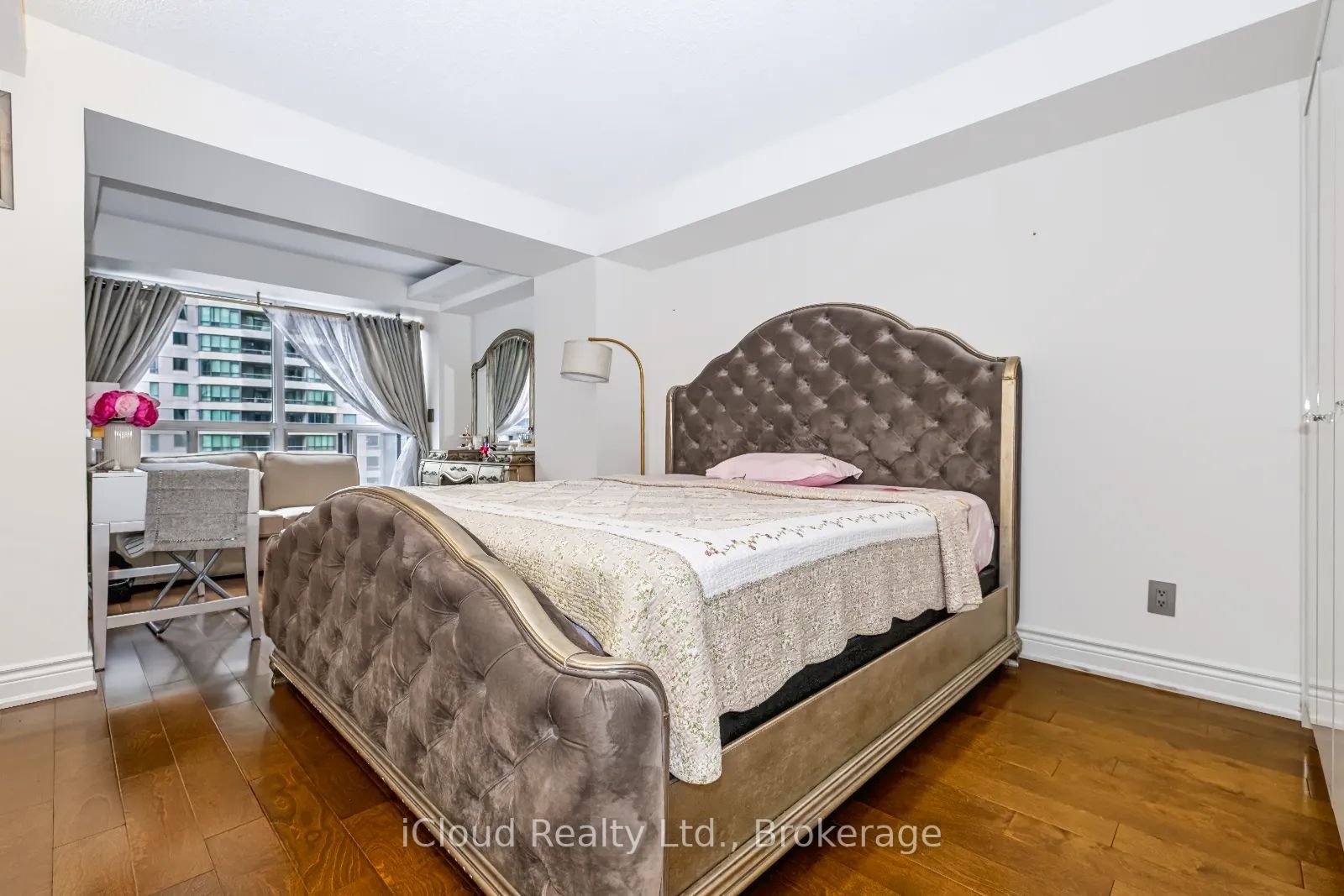 18 Hollywood Avenue 800 Property Photo 35