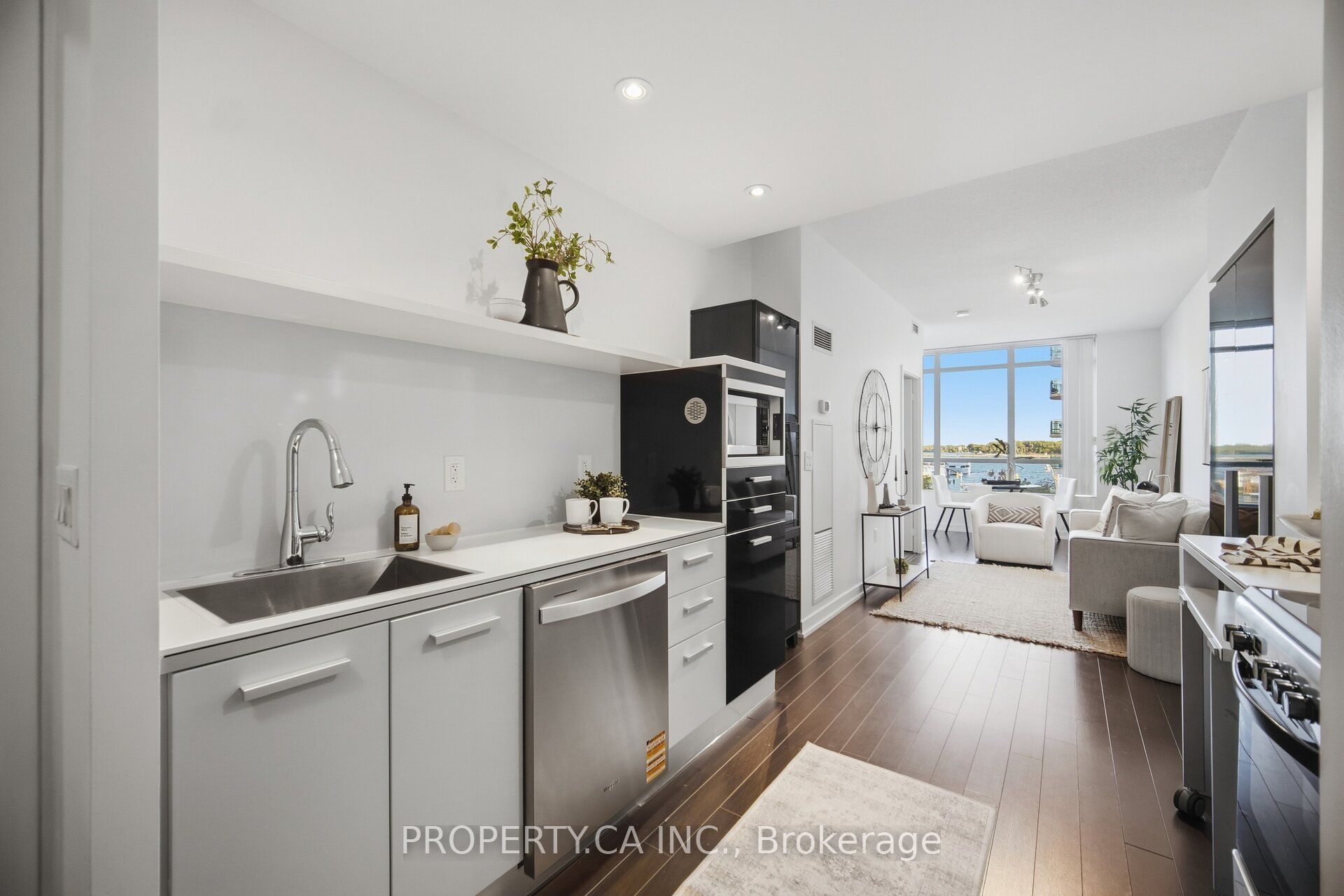38 Dan Leckie Way 508 Property Photo 1