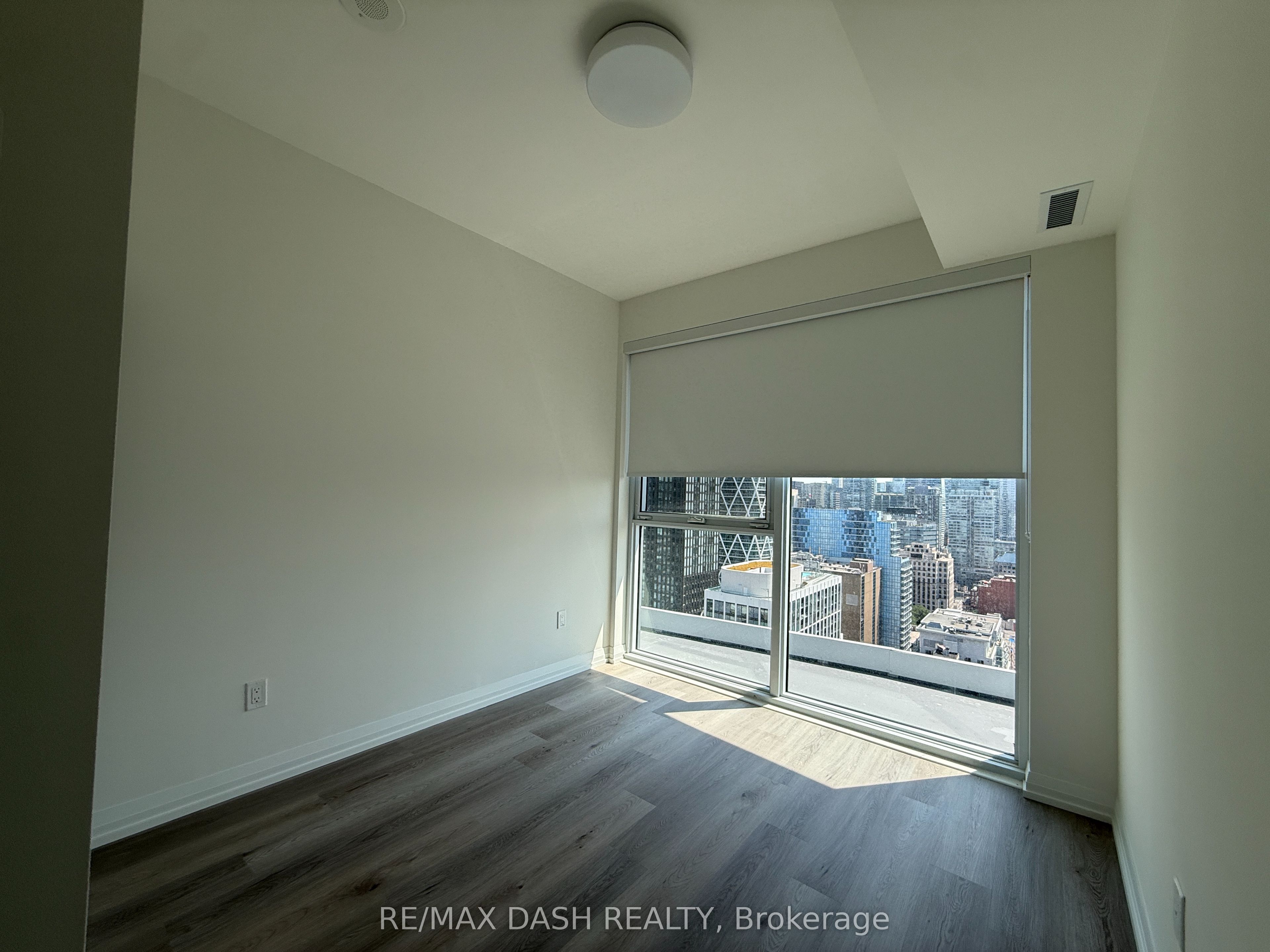 280 Dundas Street W 3109 Property Photo 14