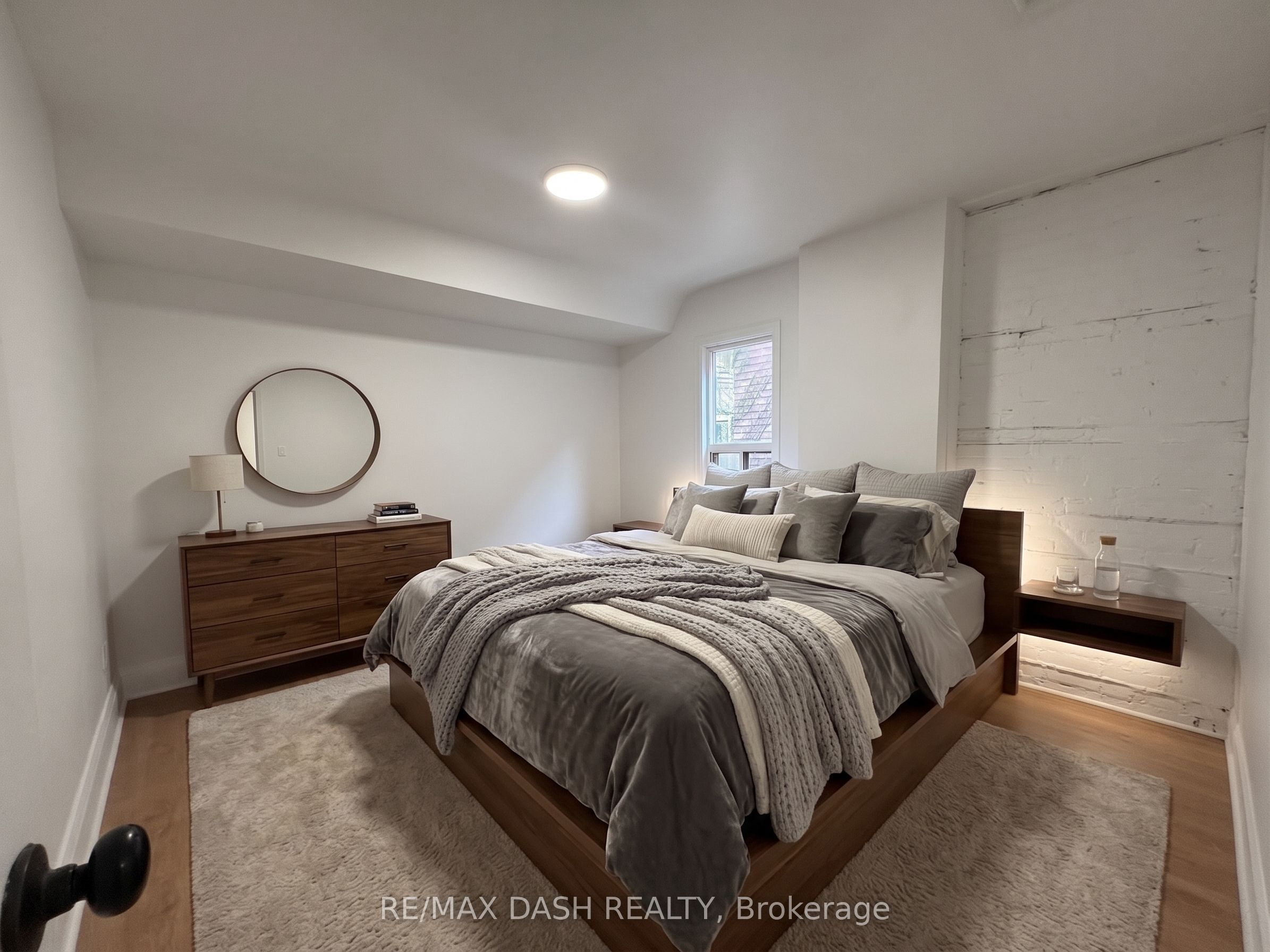 1303 Bloor Street W 2 Property Photo 1