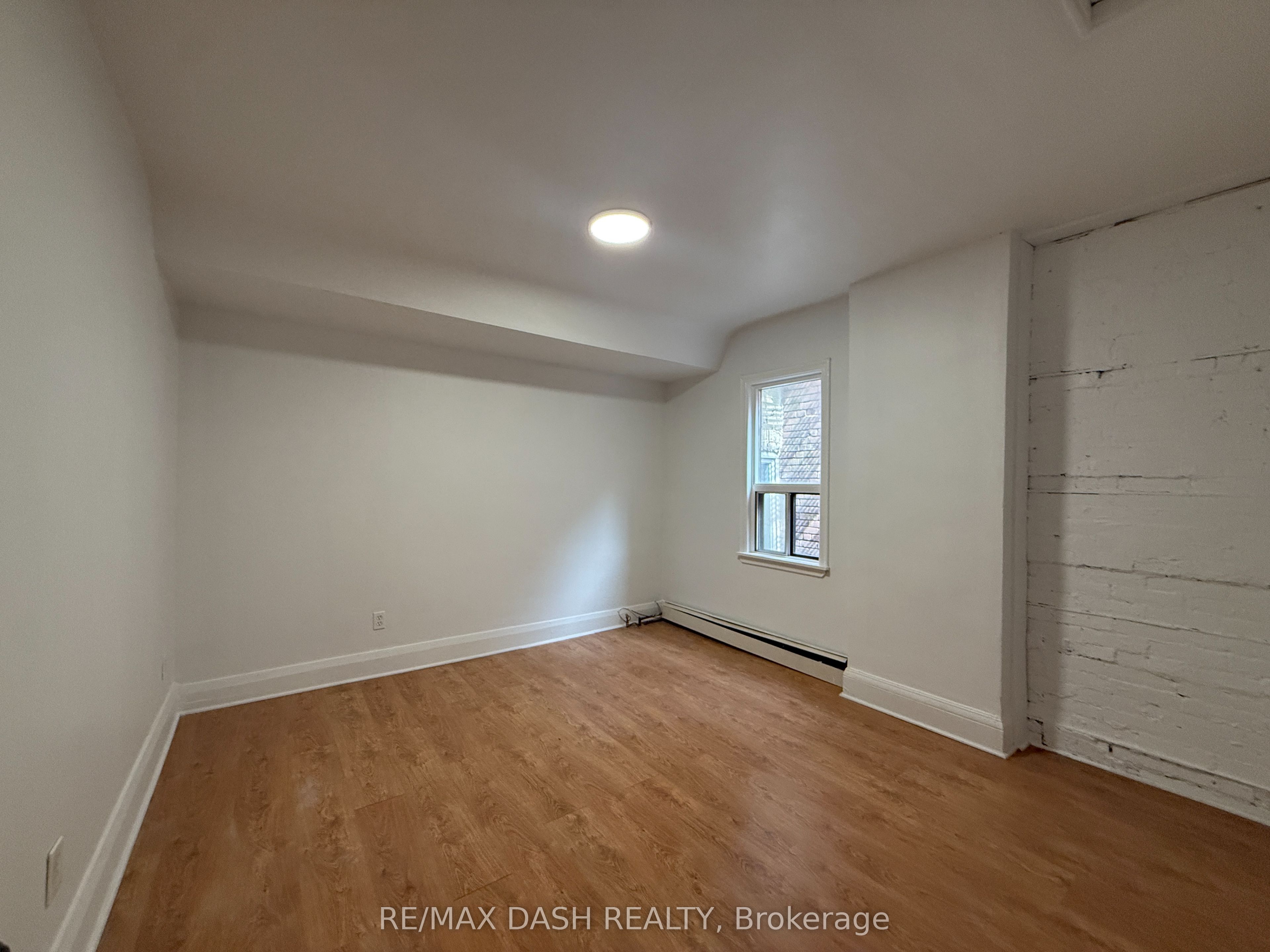 1303 Bloor Street W 2 Property Photo 8
