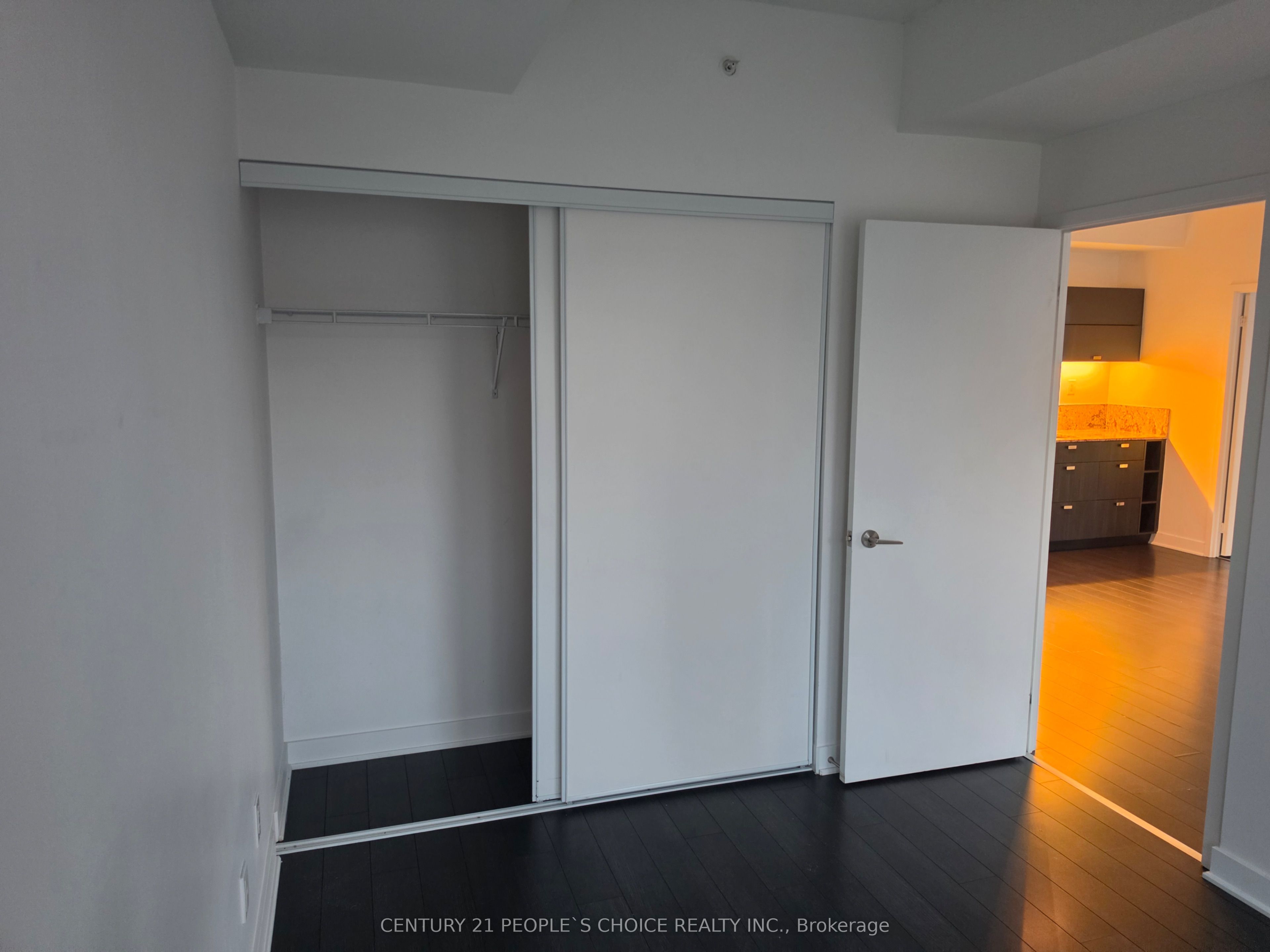 290 Adelaide Street W 1105 Property Photo 11