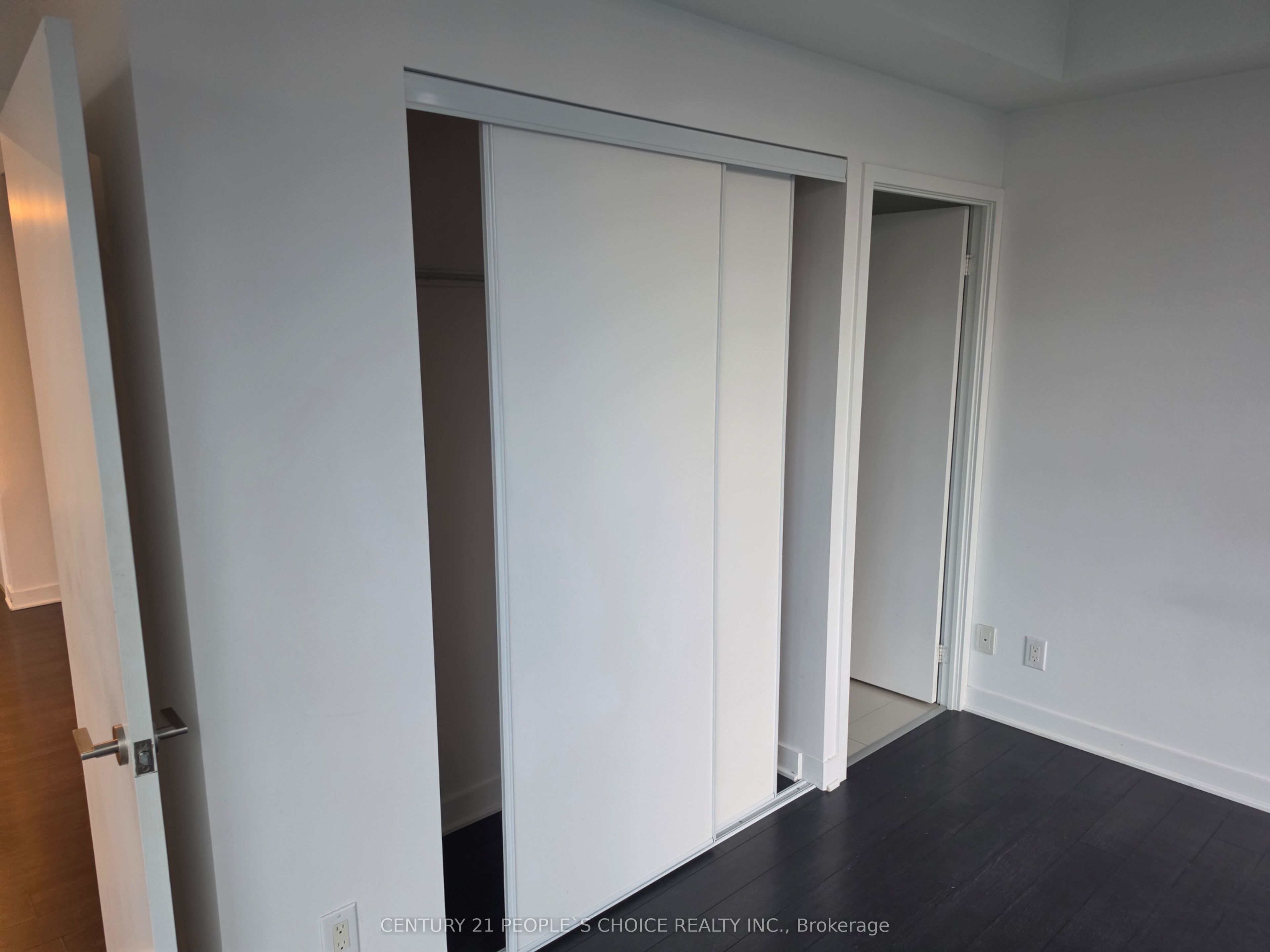 290 Adelaide Street W 1105 Property Photo 15