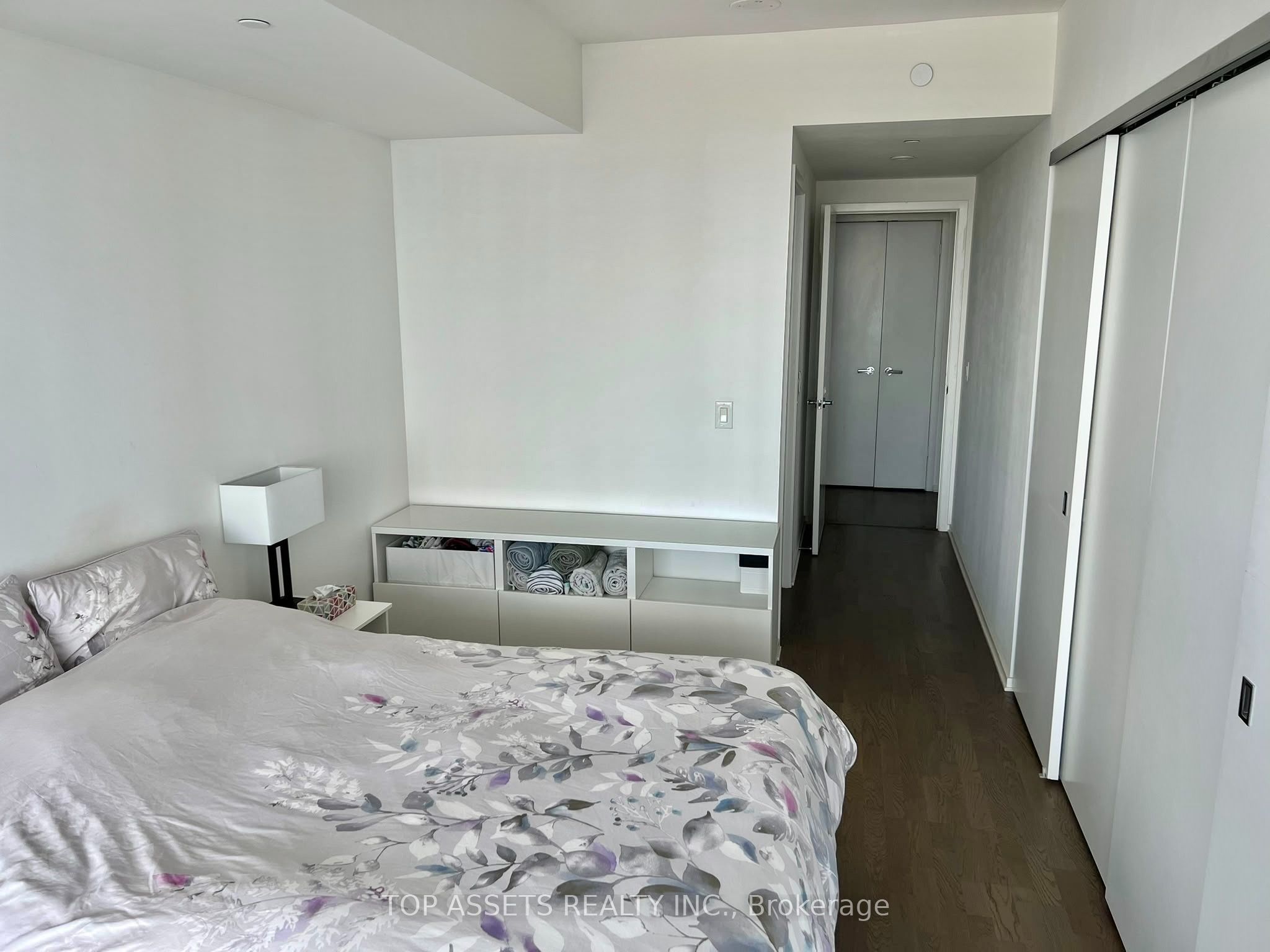 1 Bloor Street E 4409 Property Photo 10