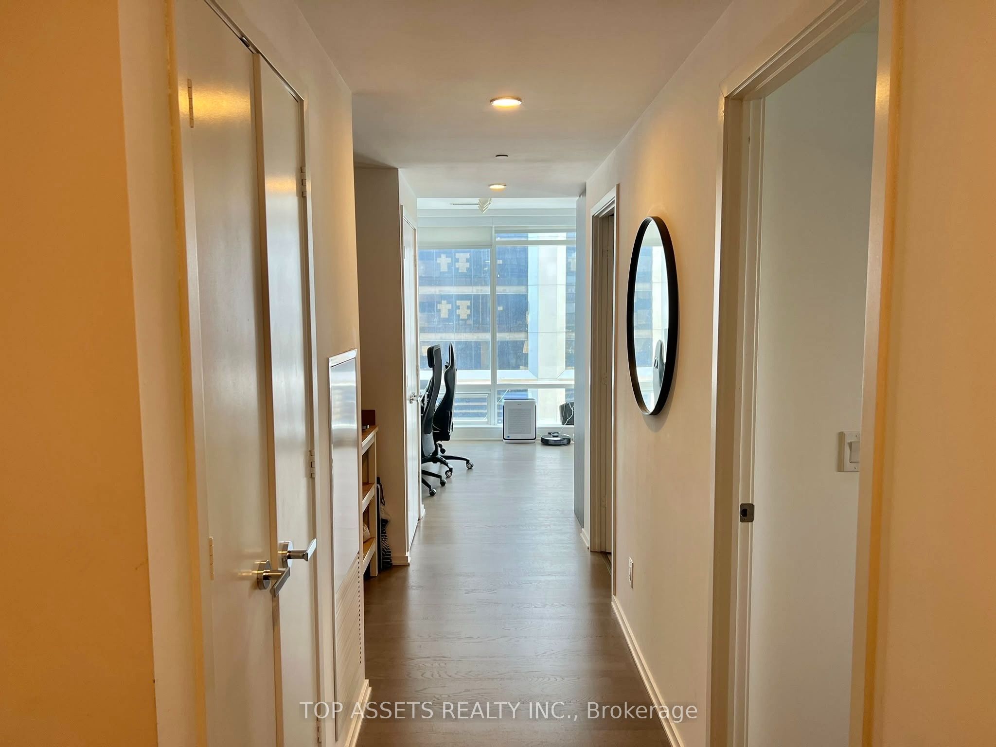 1 Bloor Street E 4409 Property Photo 11