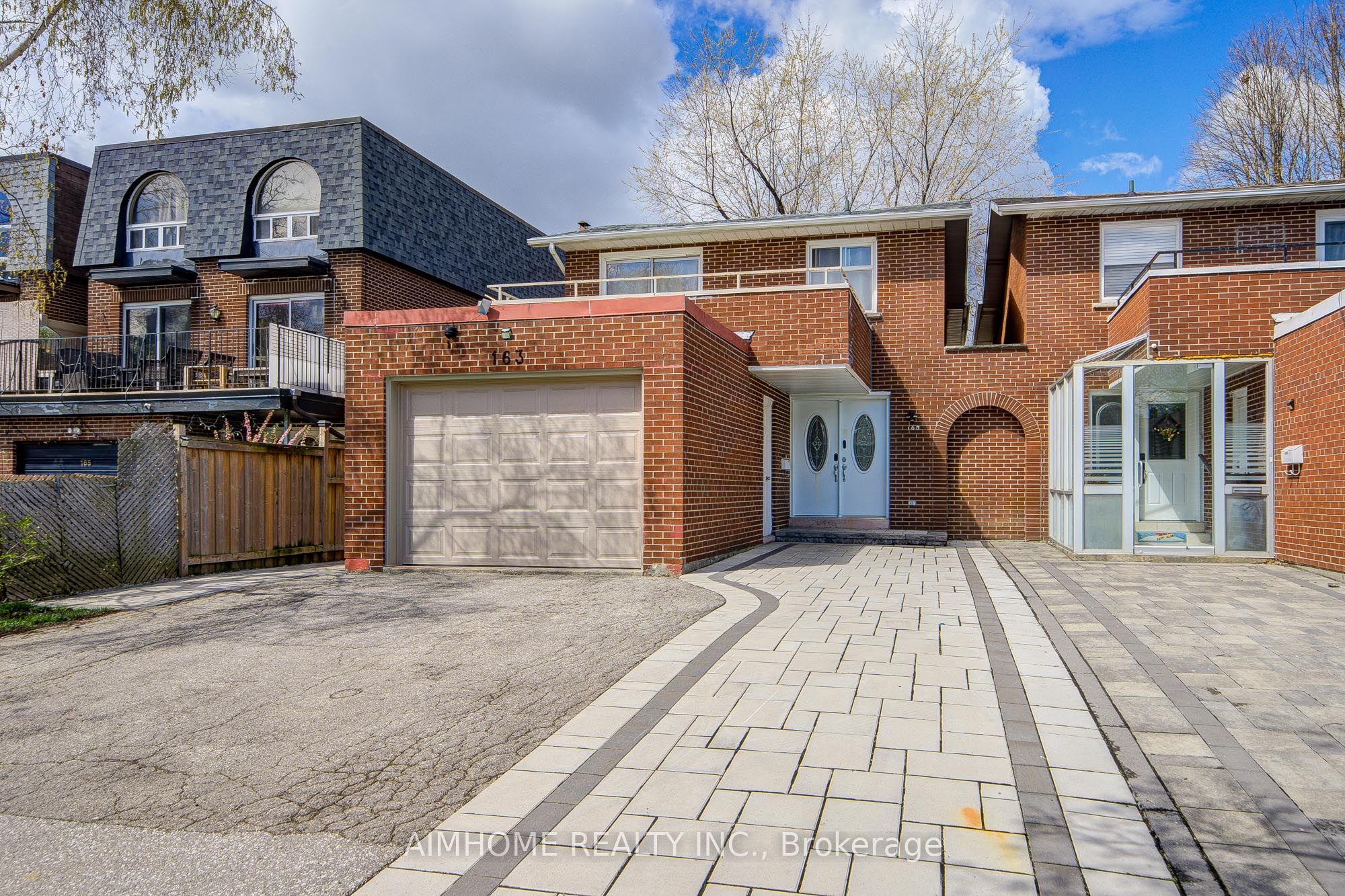 163 Chipwood Crescent Property Photo 1