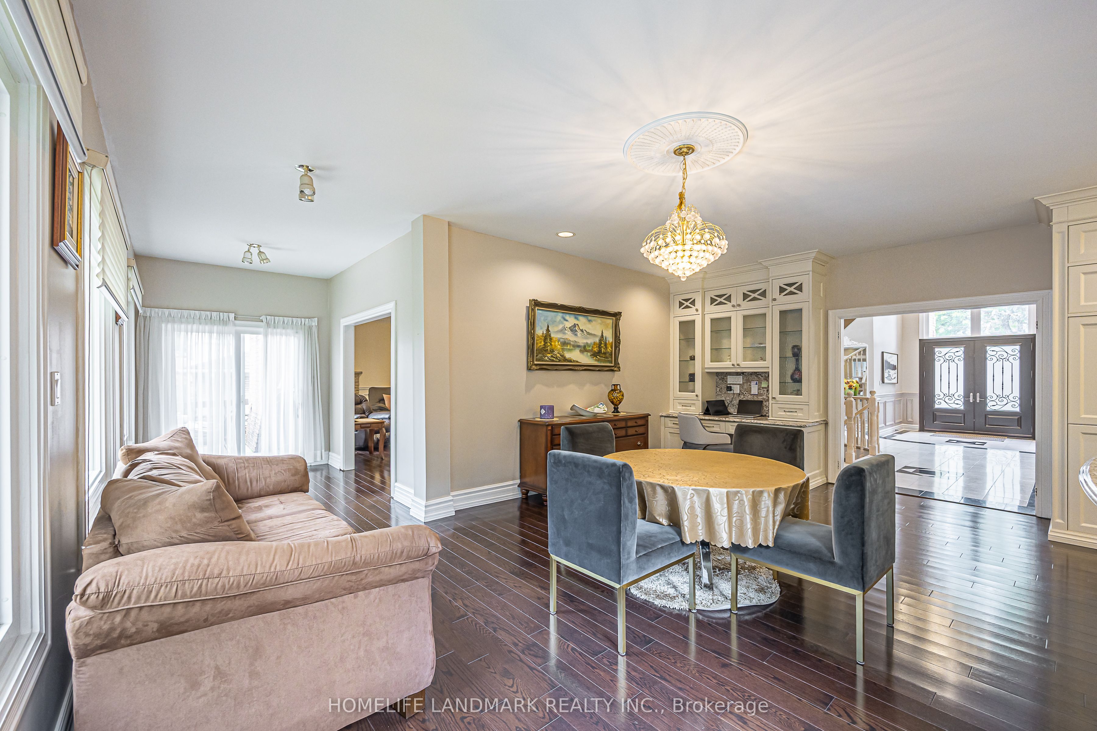 252 Dunview Avenue N Property Photo 15