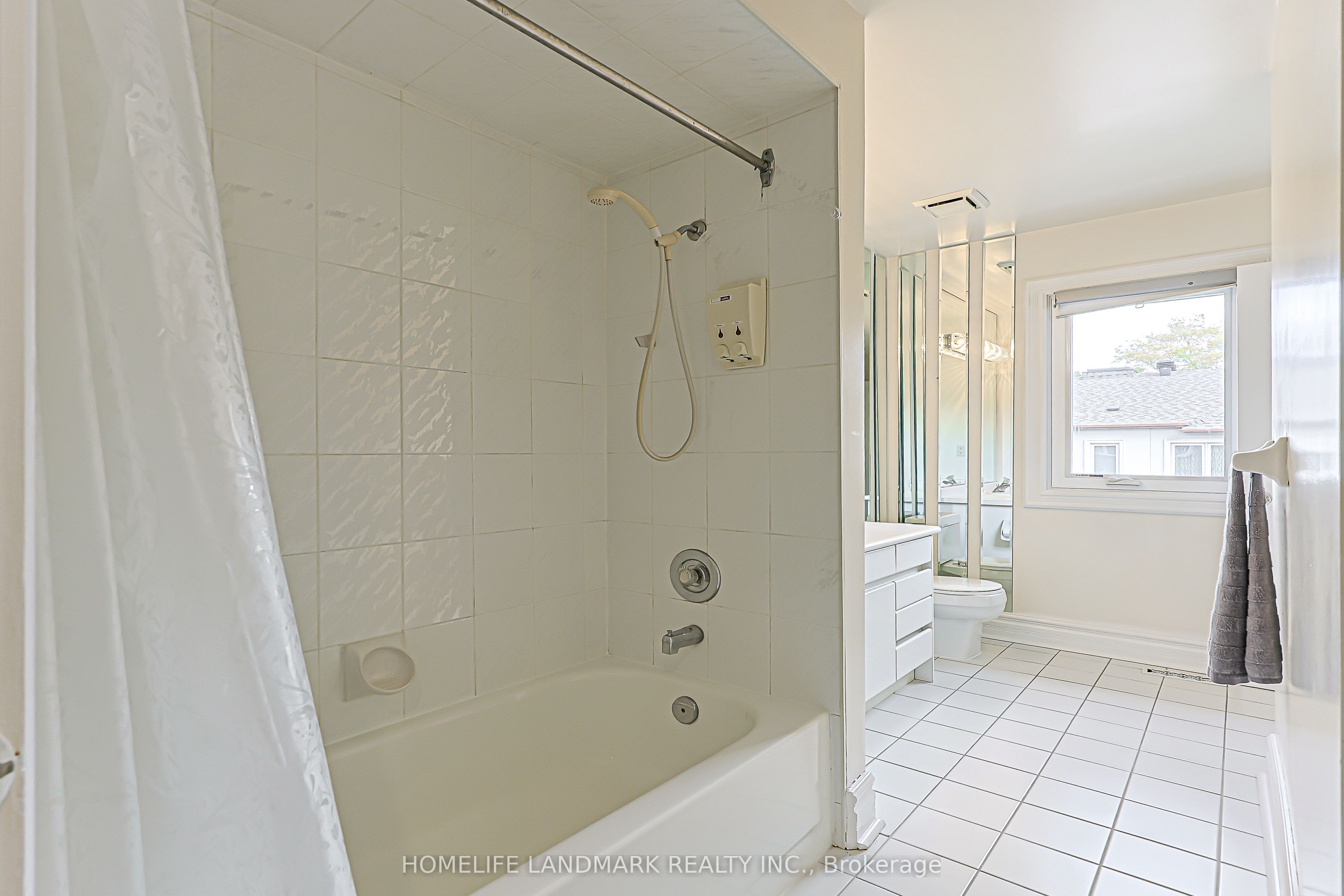 252 Dunview Avenue N Property Photo 35