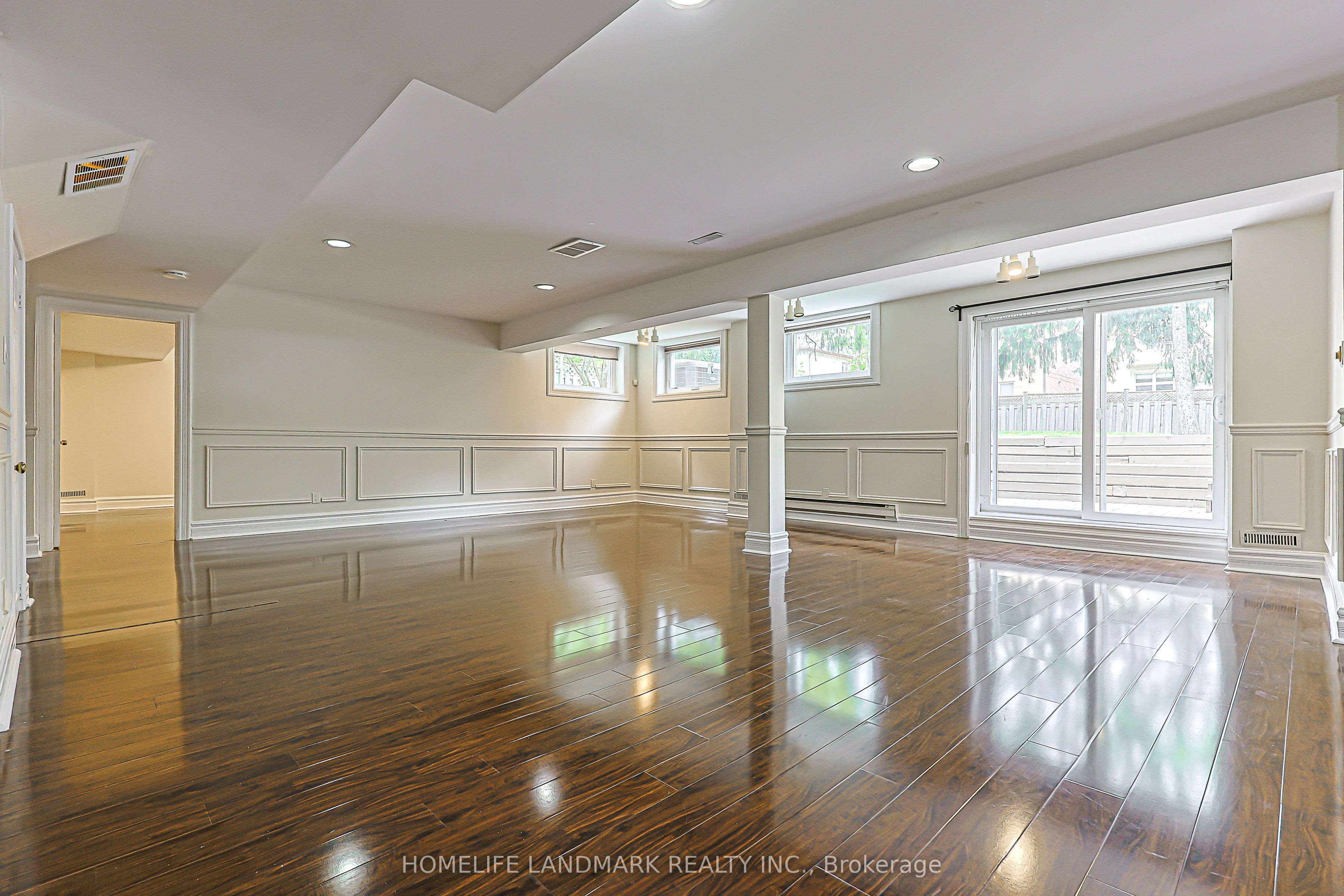 252 Dunview Avenue N Property Photo 42
