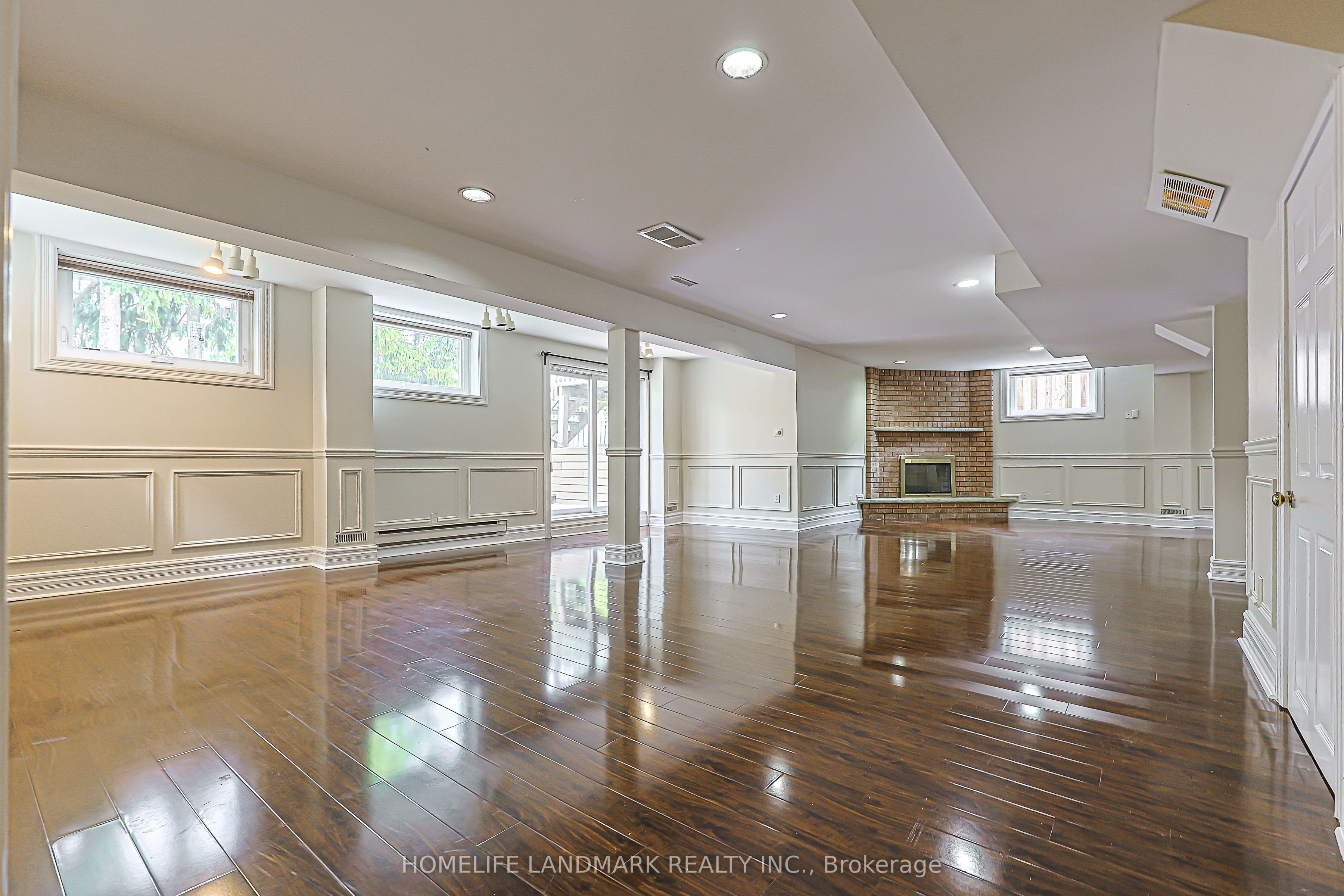 252 Dunview Avenue N Property Photo 43
