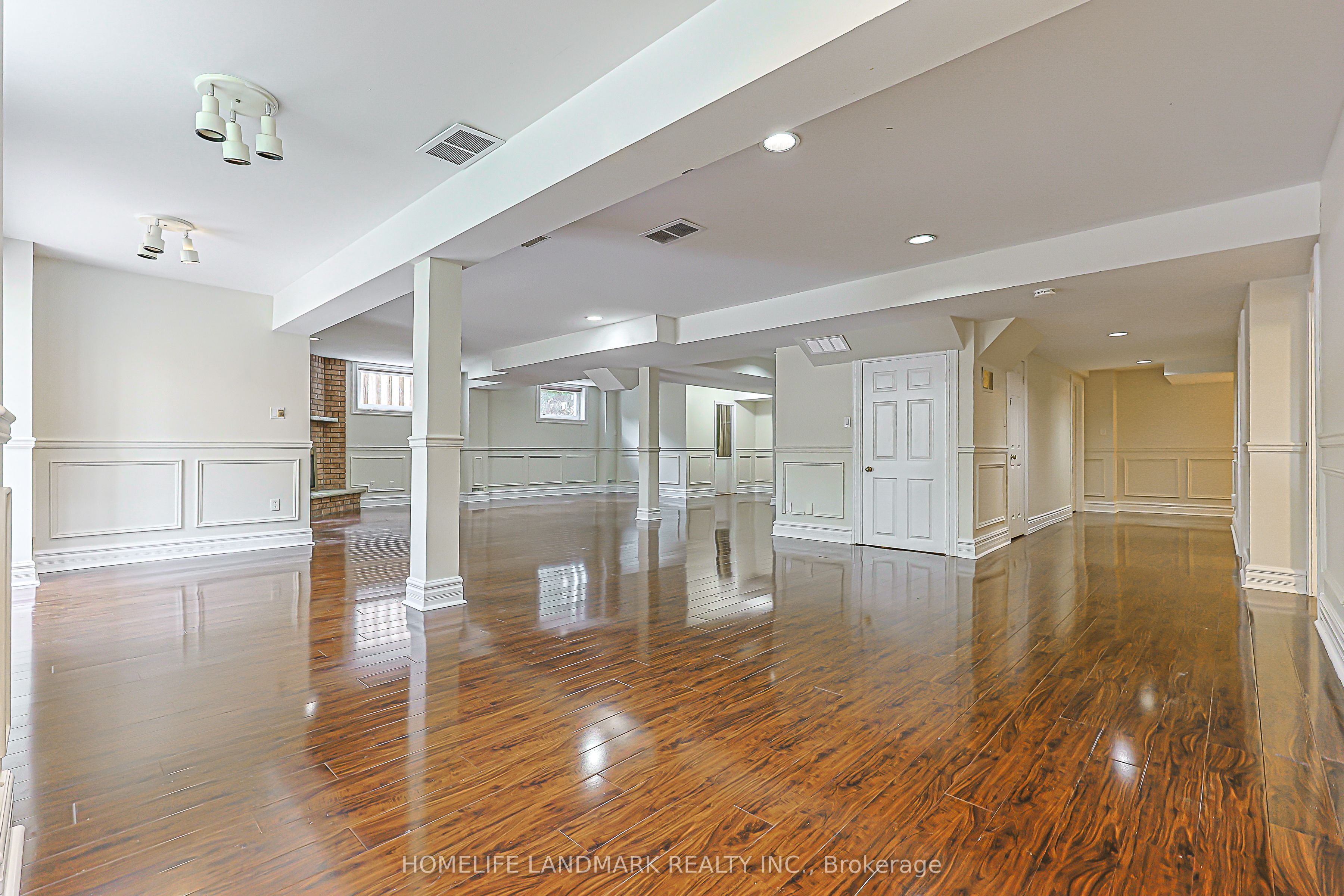 252 Dunview Avenue N Property Photo 44