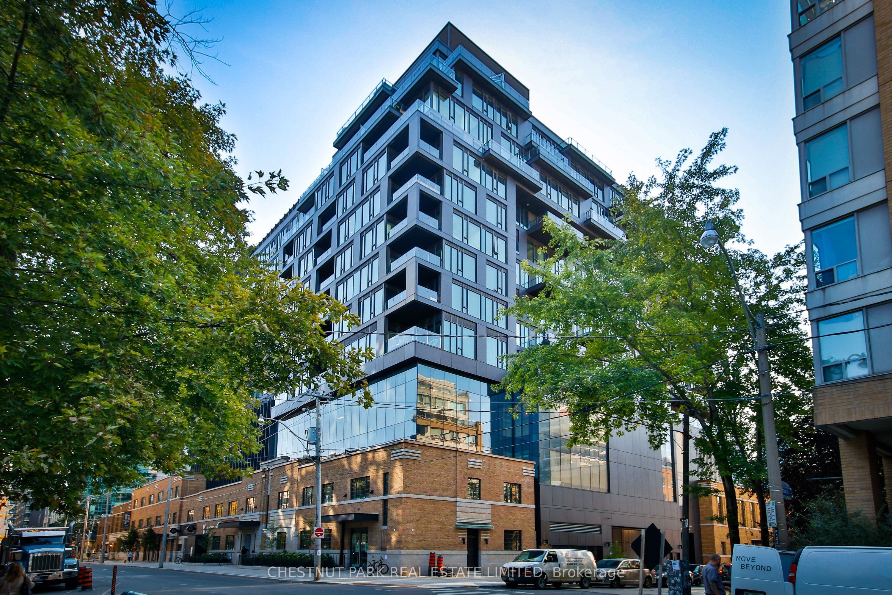 505 Richmond Street W 424 Property Photo 1