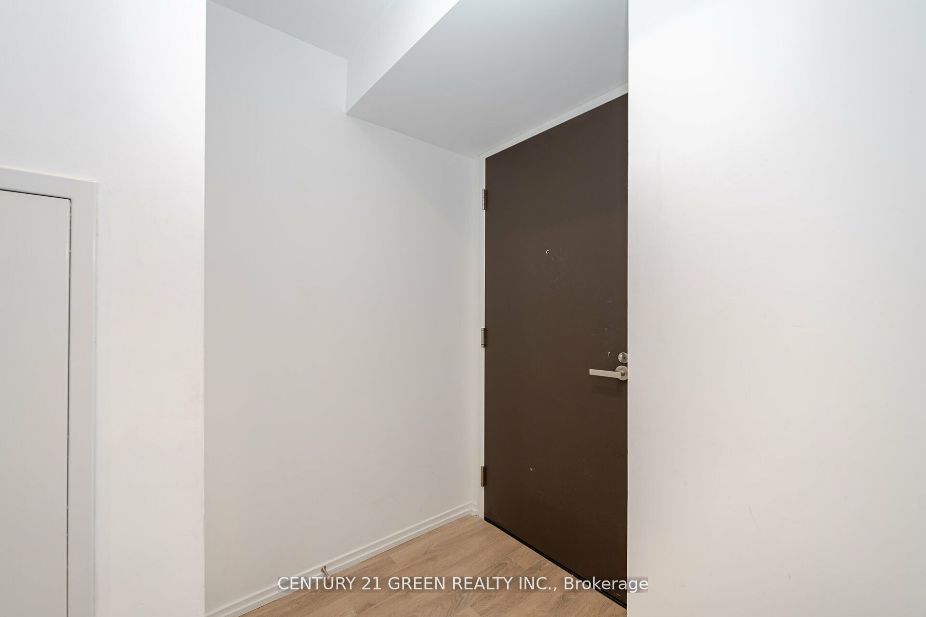 197 Yonge Street 1503 Property Photo 7