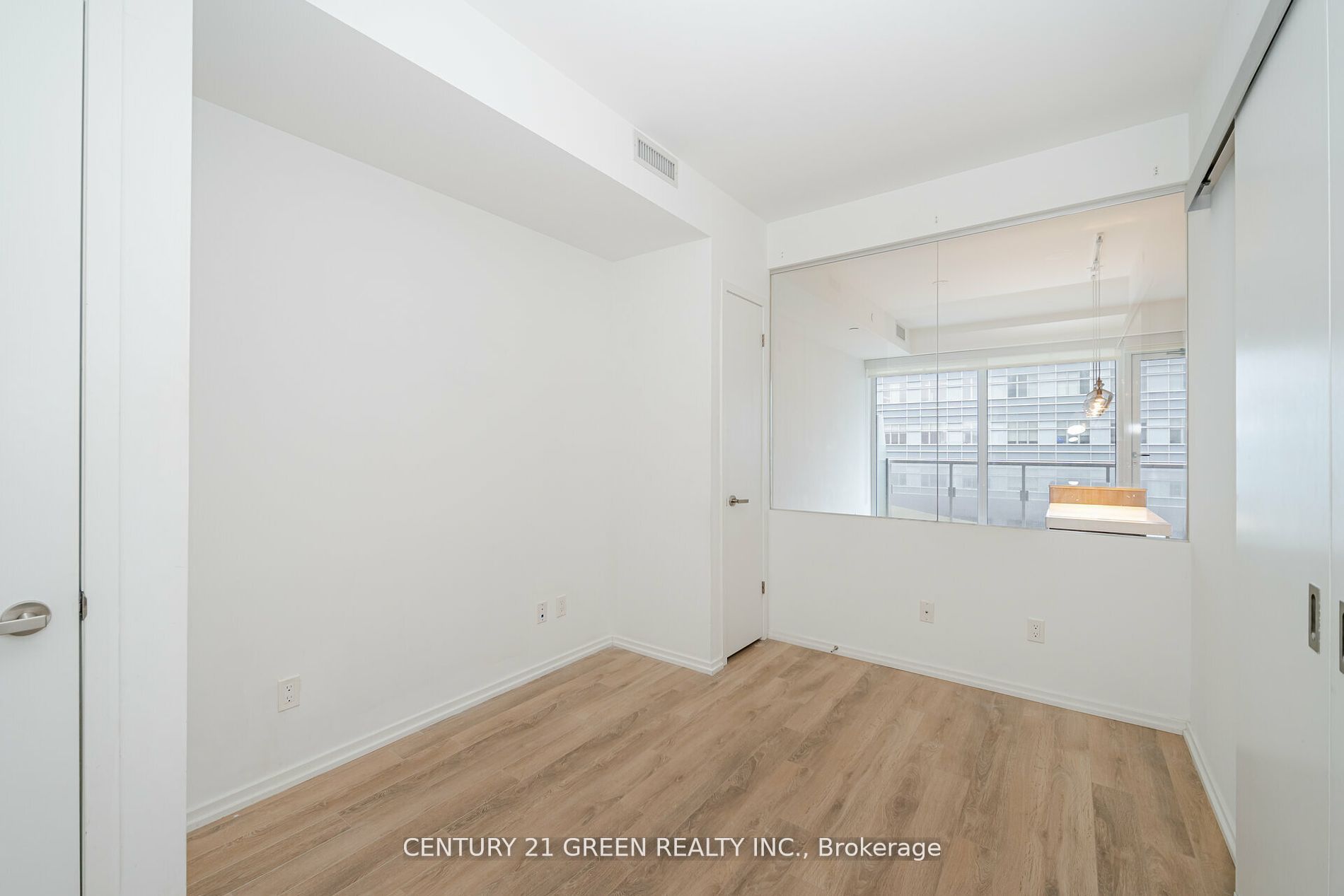 197 Yonge Street 1503 Property Photo 22