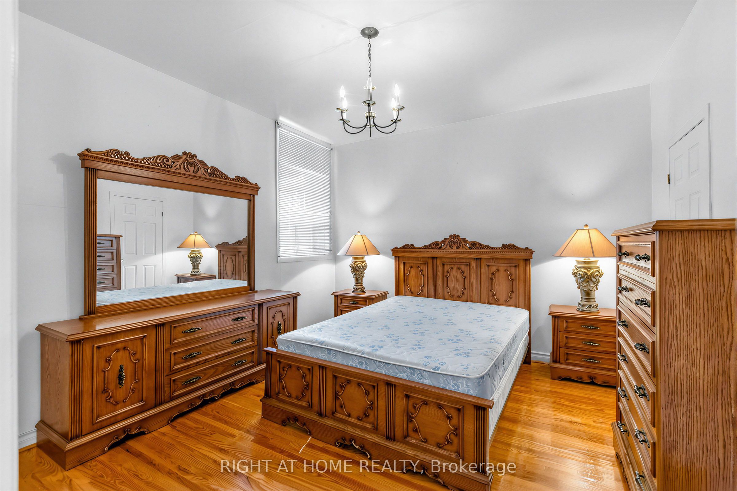 147 Dovercourt Road Property Photo 10