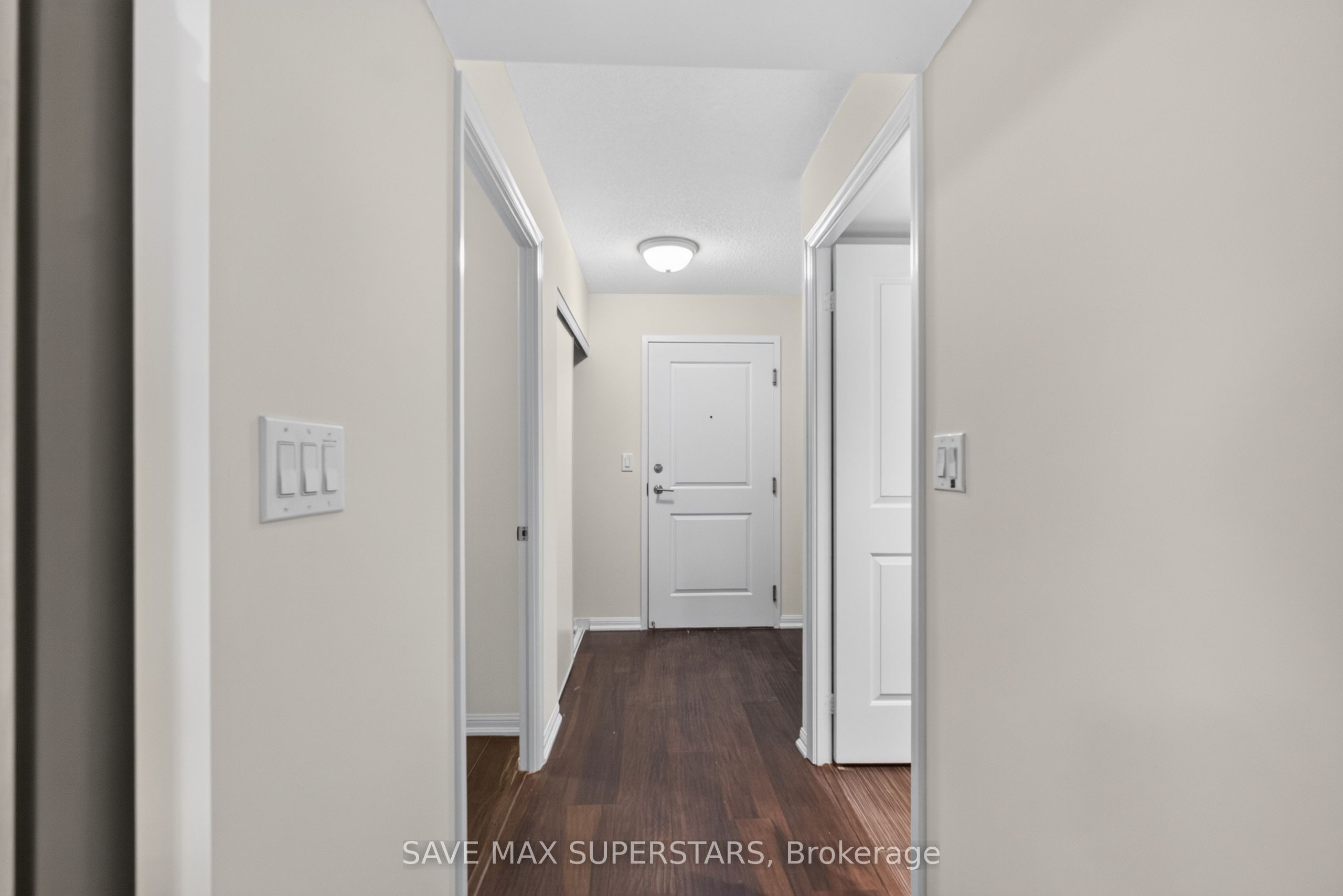 35 Bastion Street 714 Property Photo 7