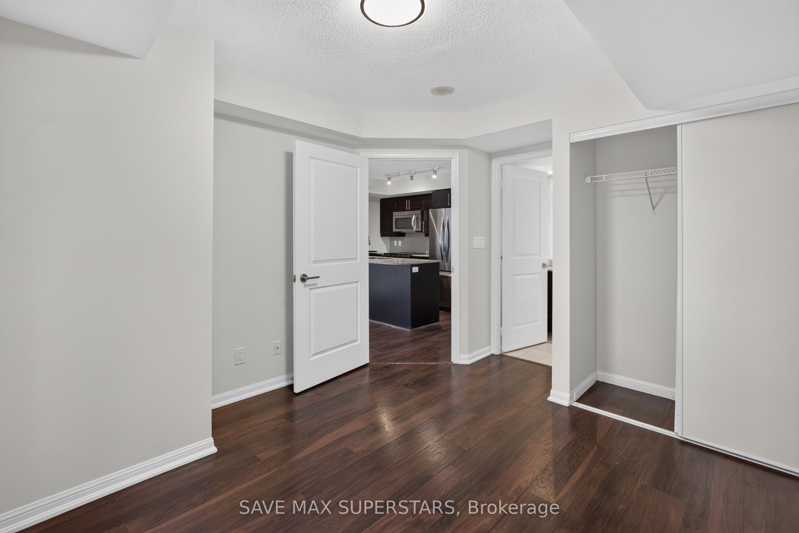 35 Bastion Street 714 Property Photo 17