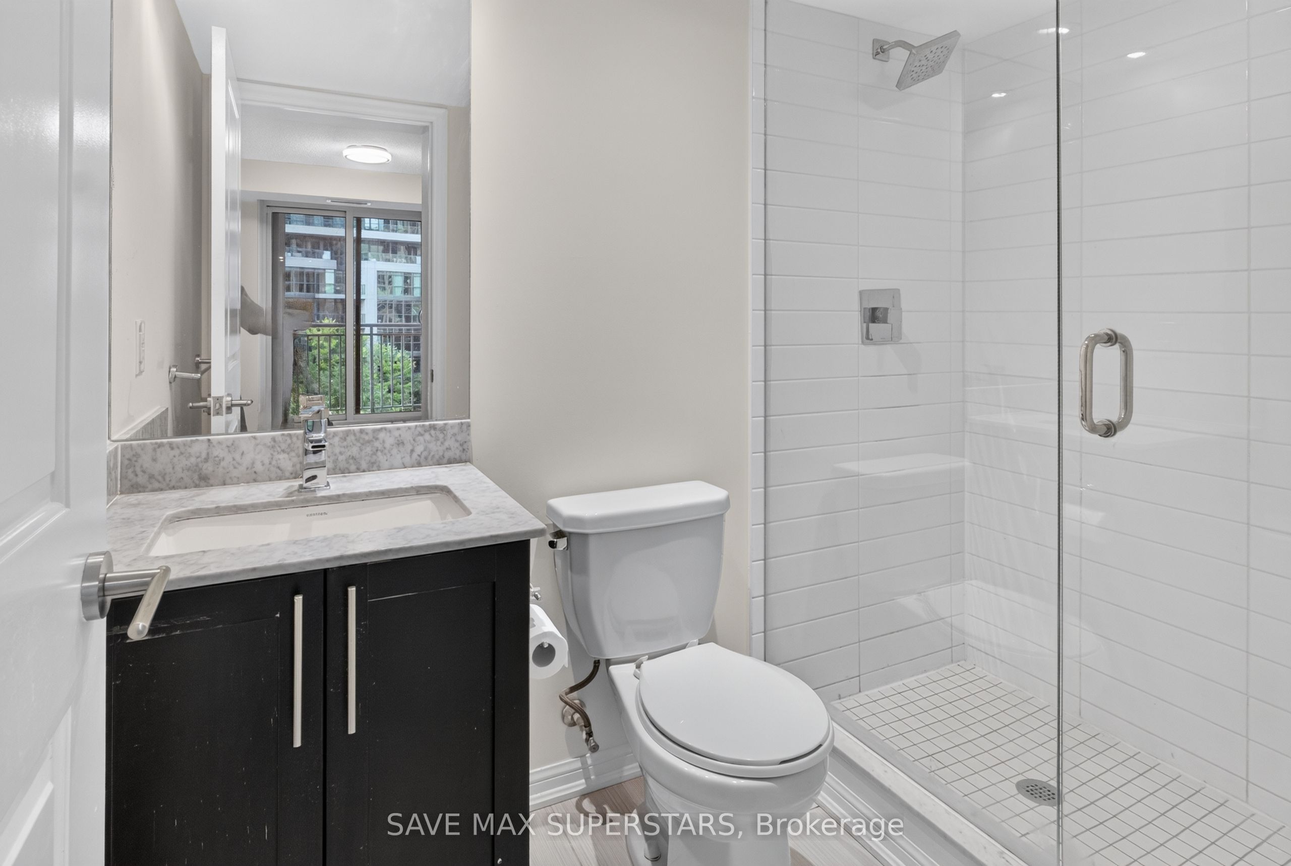 35 Bastion Street 714 Property Photo 19