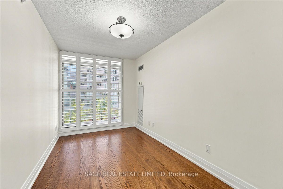 565 Wilson Avenue W204 Property Photo 22