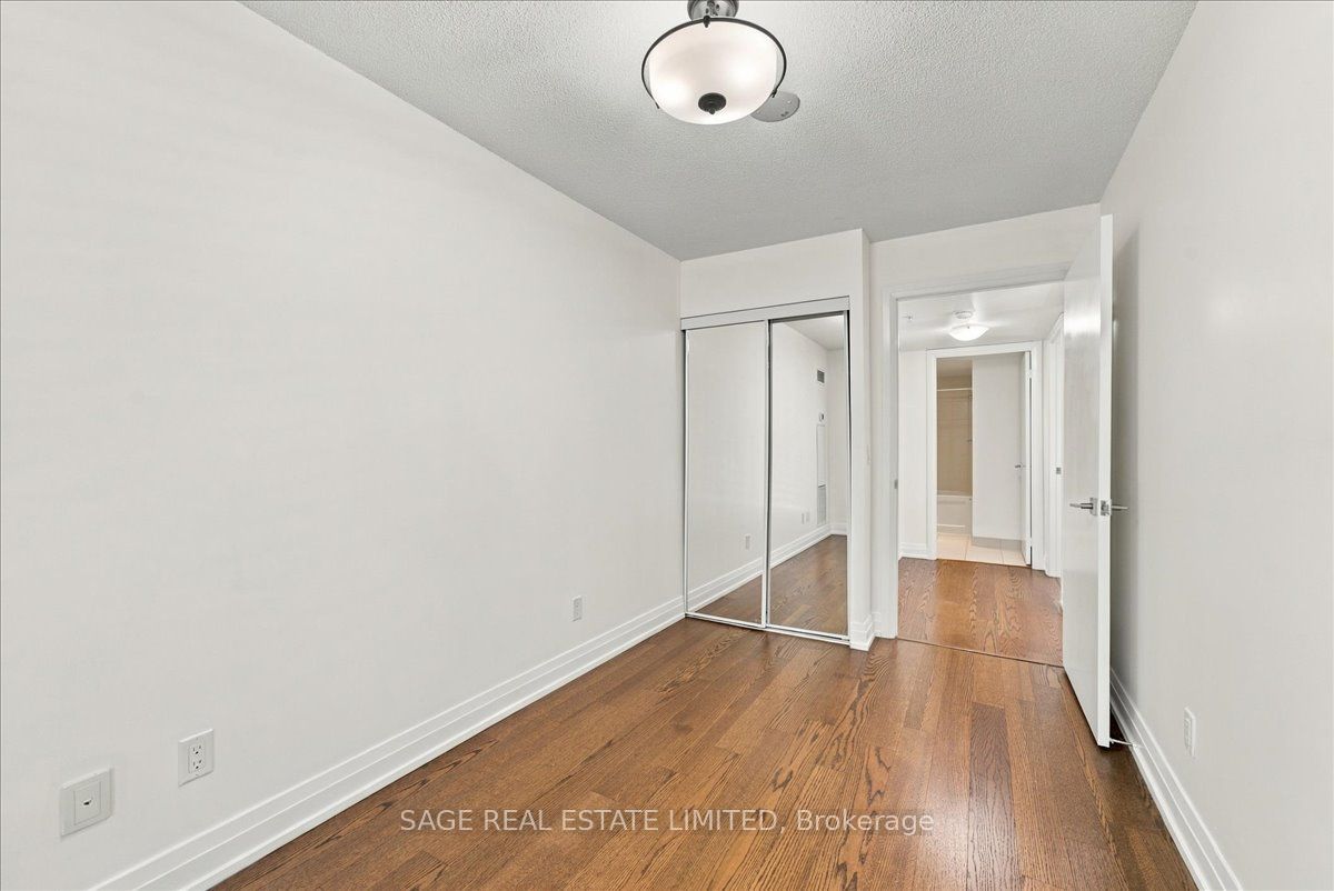 565 Wilson Avenue W204 Property Photo 23