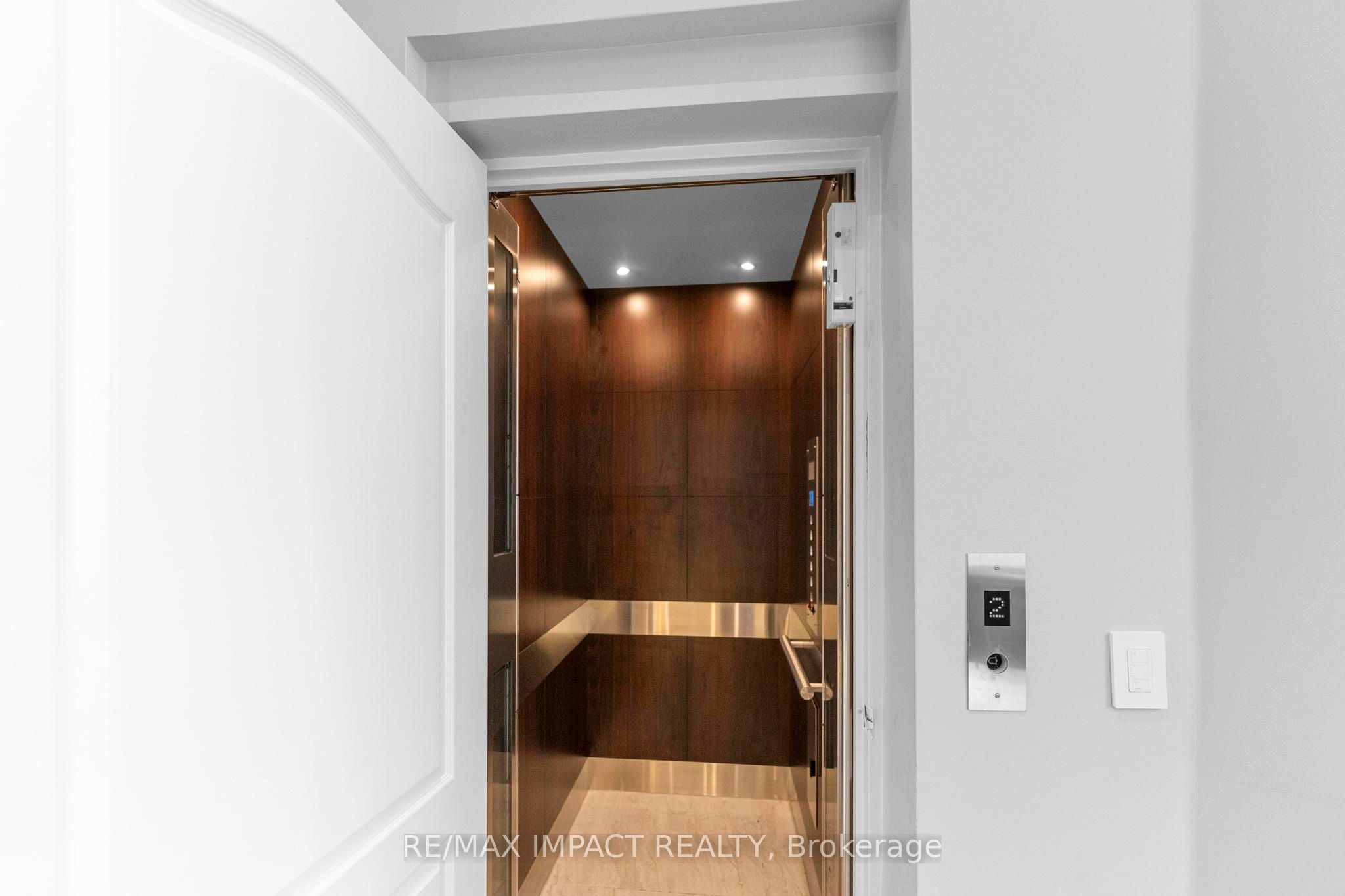 260 Russell Hill Road 13 Property Photo 21