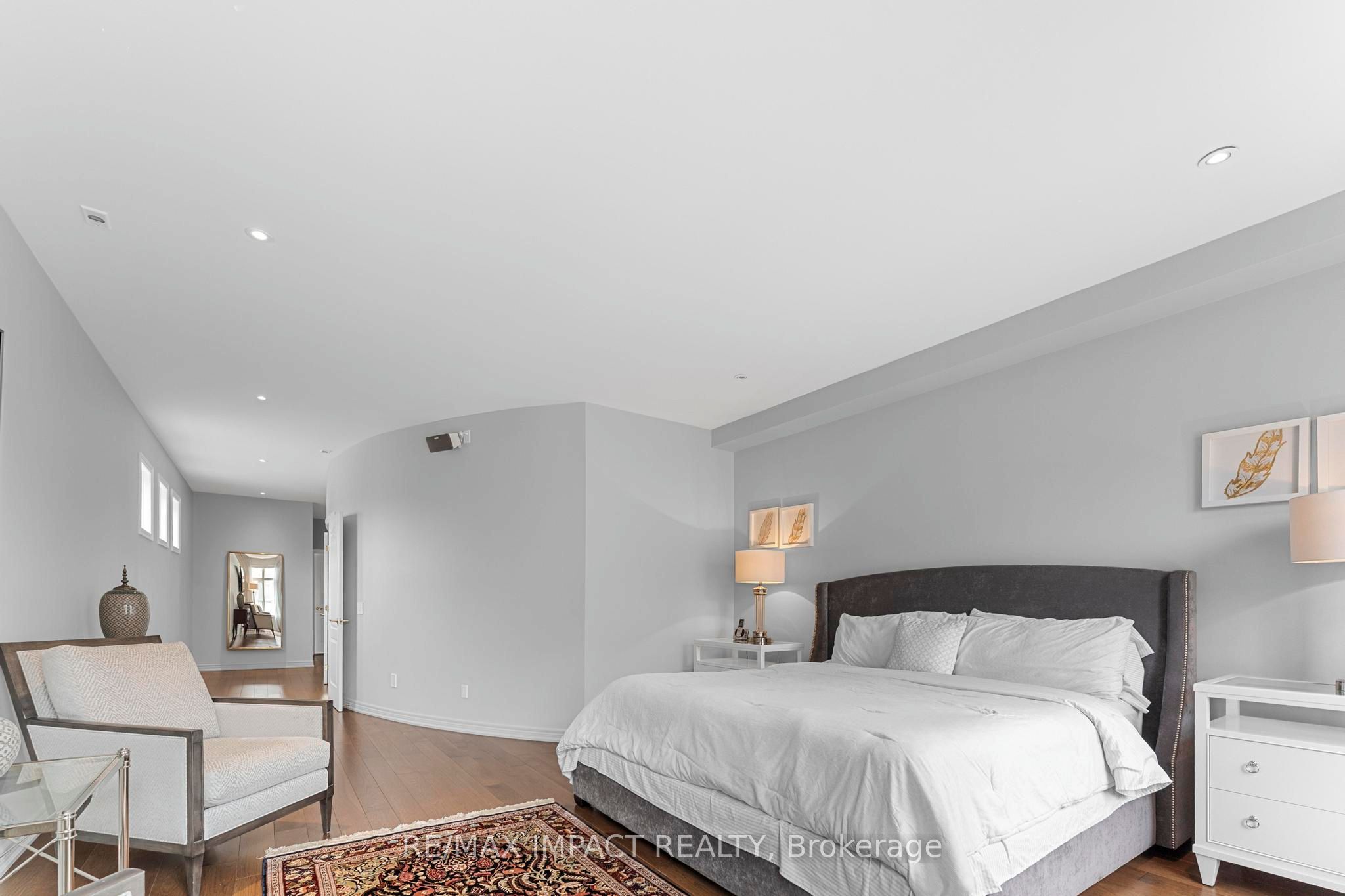 260 Russell Hill Road 13 Property Photo 23