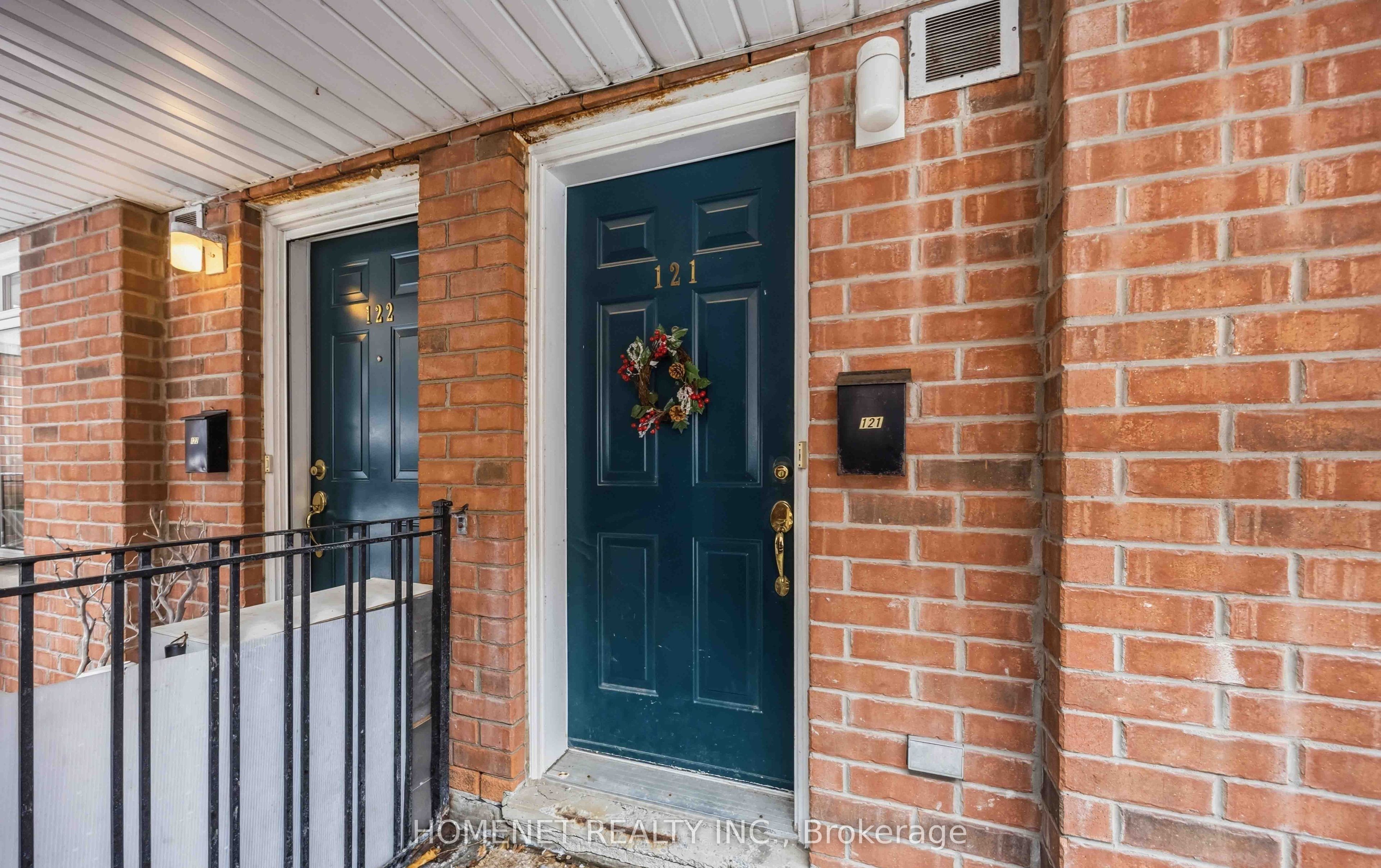415 Jarvis Street 121 Property Photo 1
