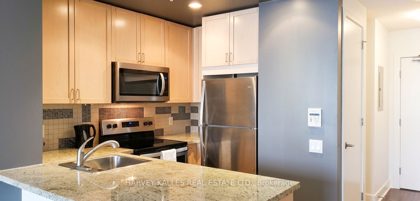 85 Bloor Street E 1603 Property Photo 3