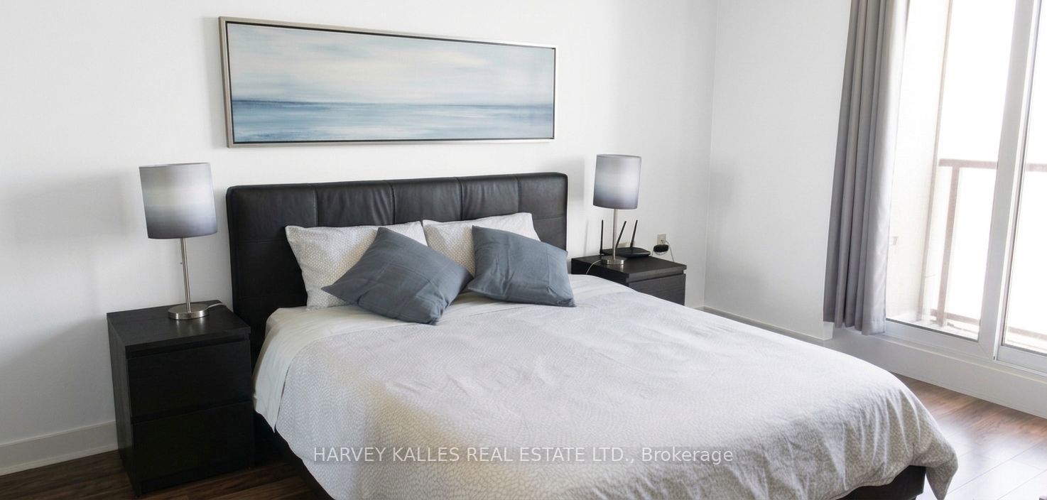 85 Bloor Street E 1603 Property Photo 5