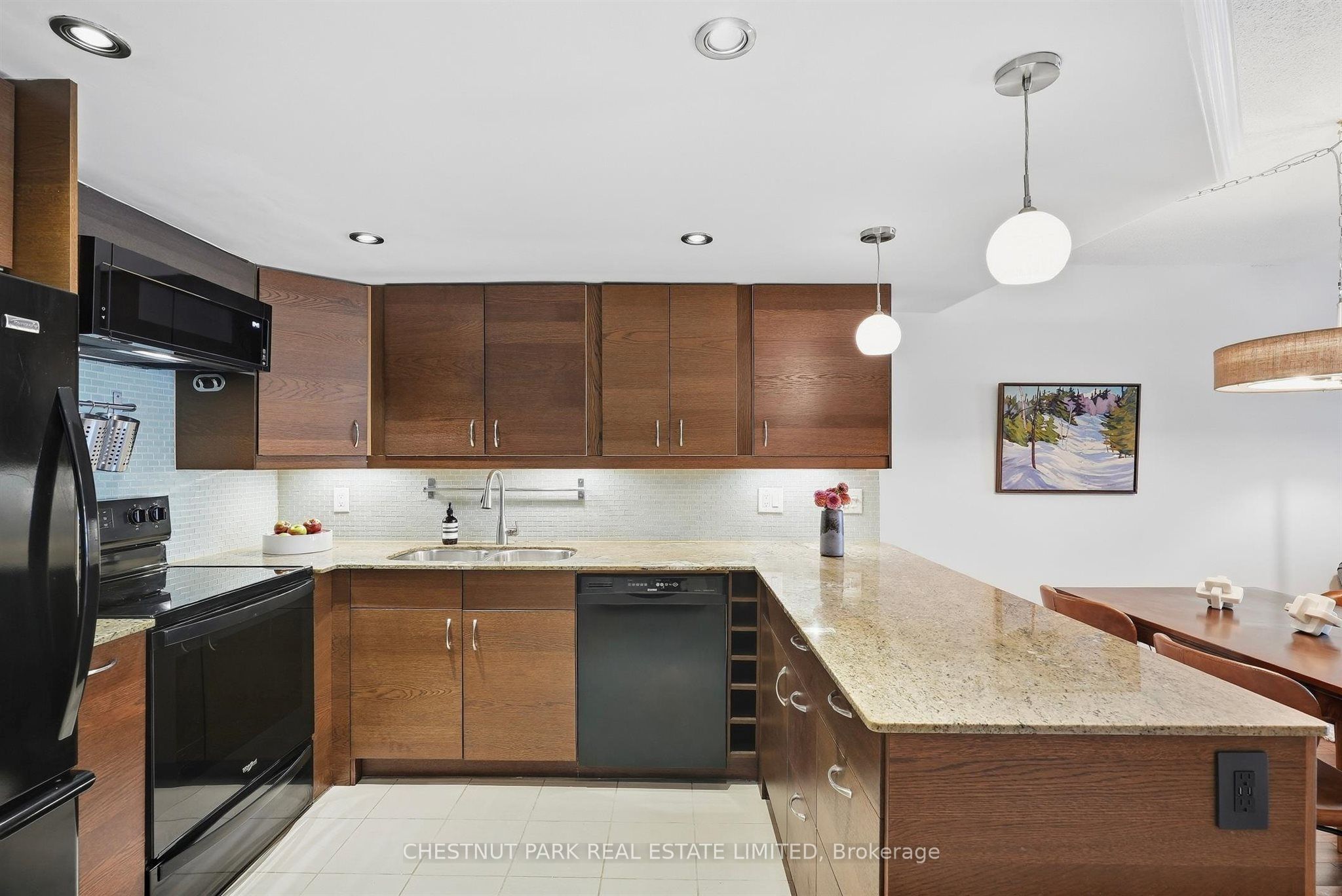 65 Scadding Avenue 211 Property Photo 4