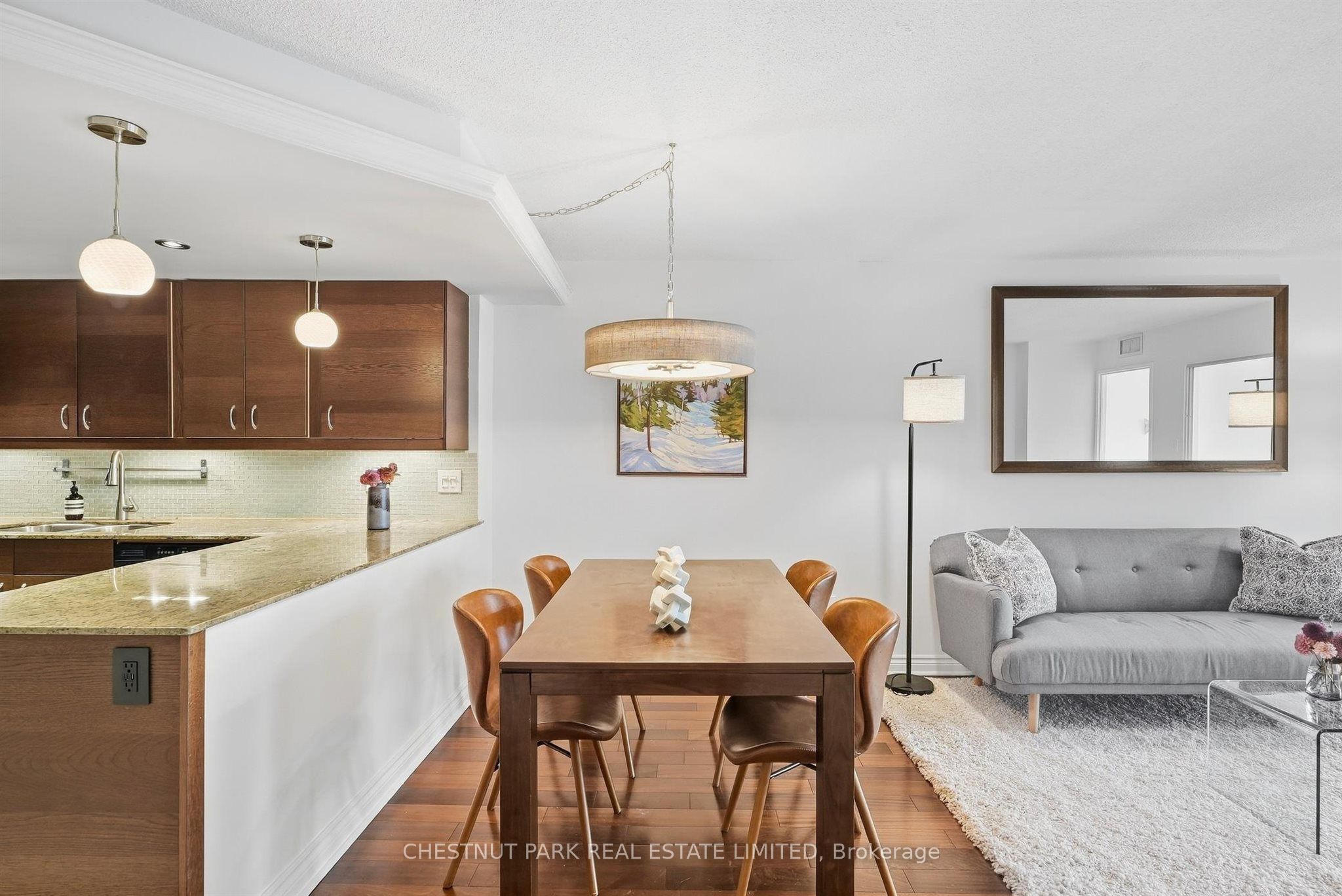65 Scadding Avenue 211 Property Photo 6