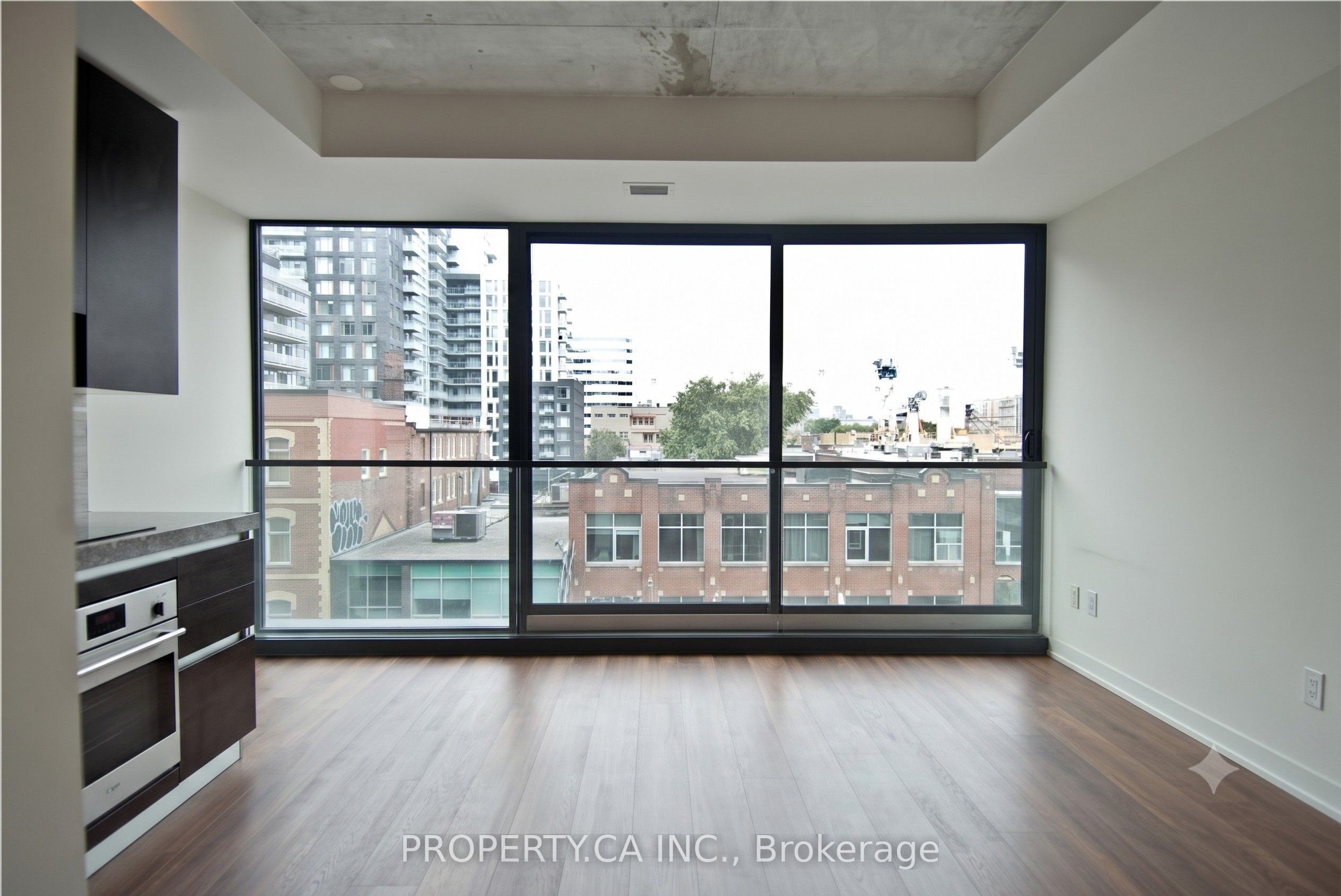 629 N King Street W 632 Property Photo 7