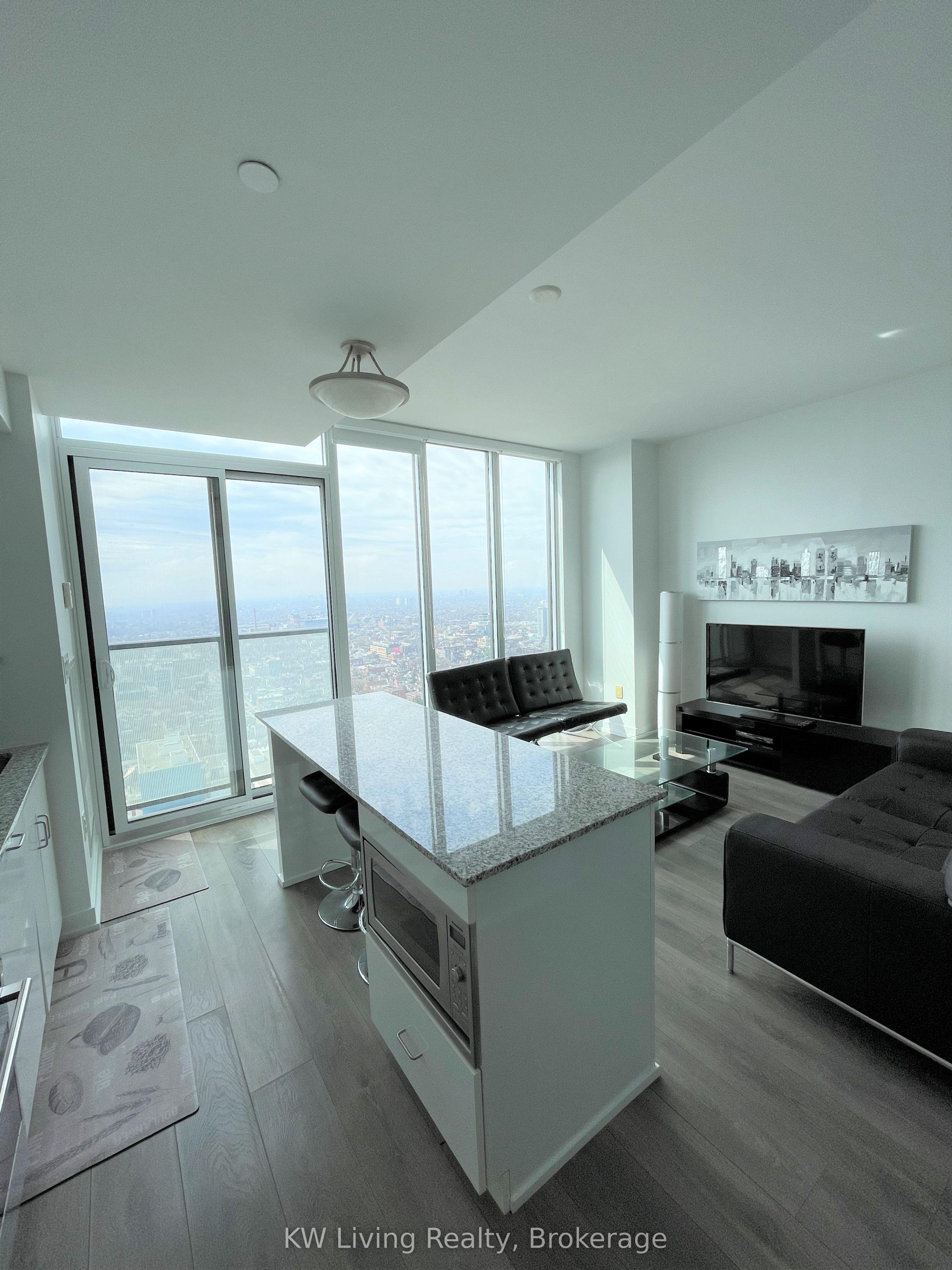 426 University Avenue Ph301 Property Photo 13