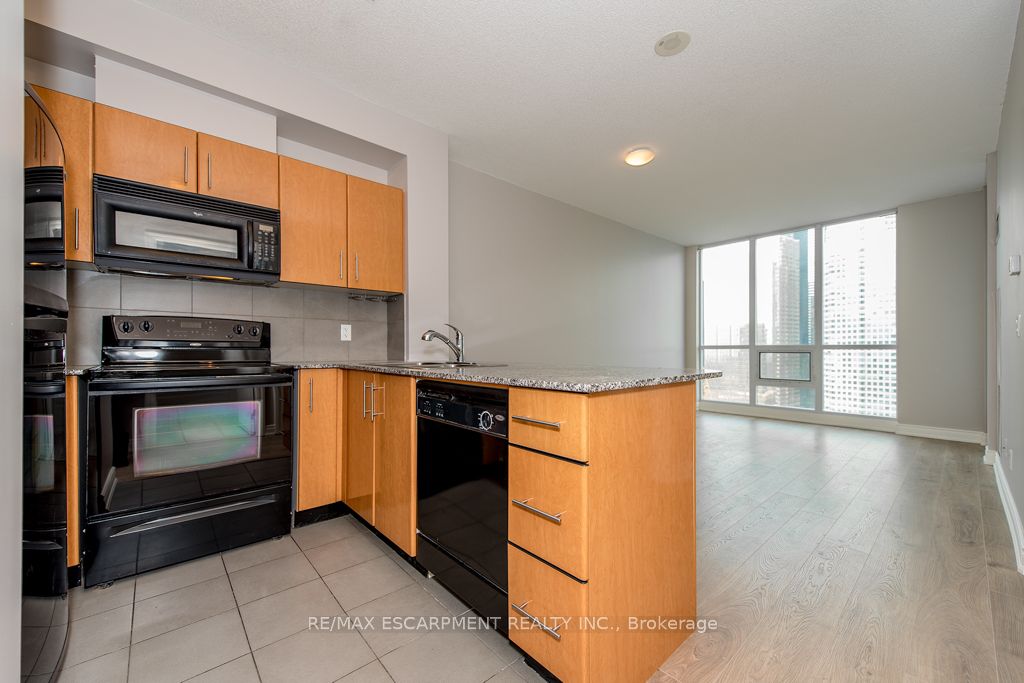 16 Yonge Street 2903 Property Photo 3