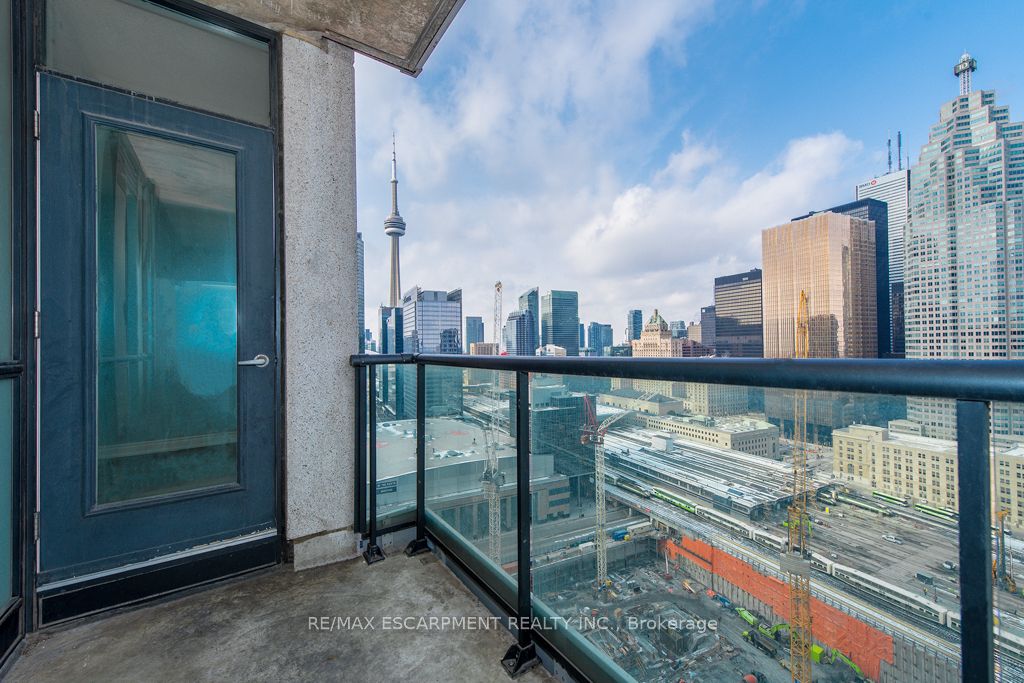 16 Yonge Street 2903 Property Photo 7