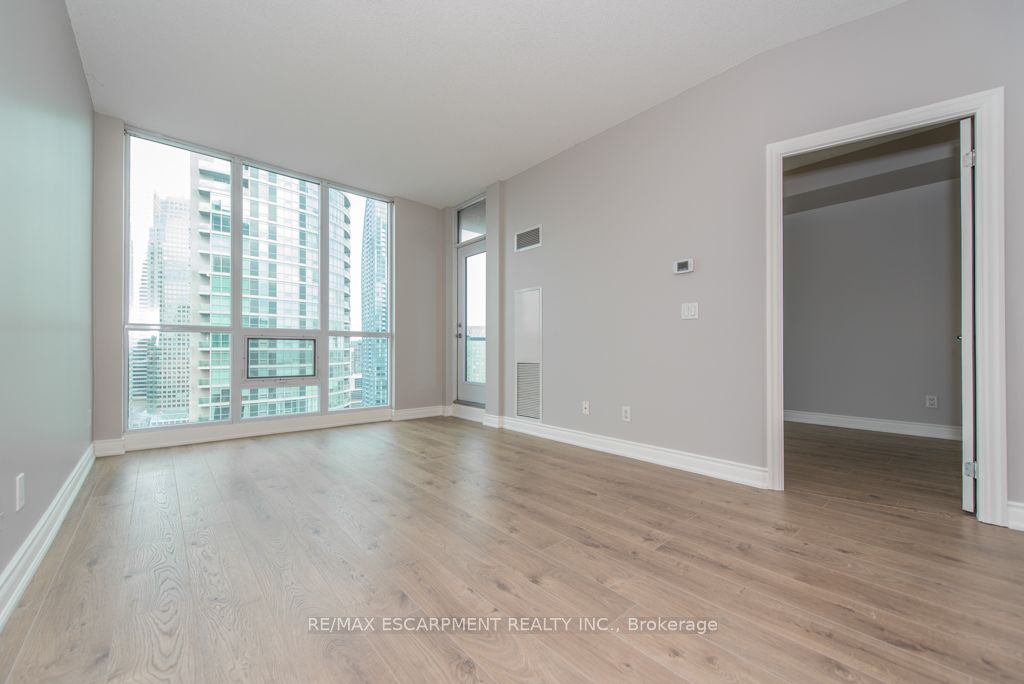 16 Yonge Street 2903 Property Photo 8