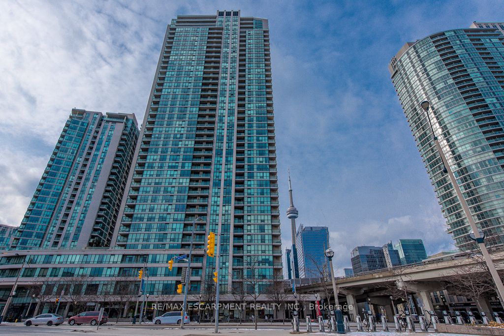 16 Yonge Street 2903 Property Photo 12