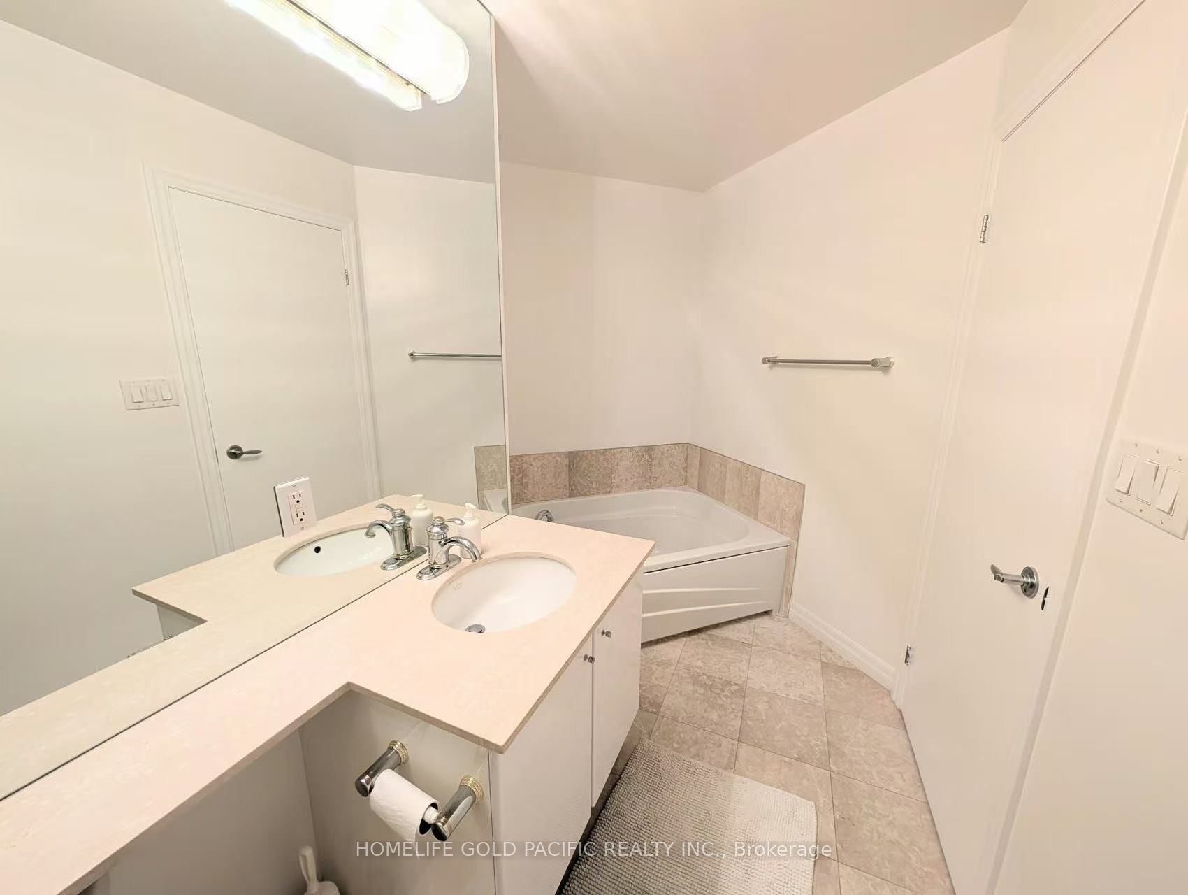 300 Bloor Street E 2102 Property Photo 6