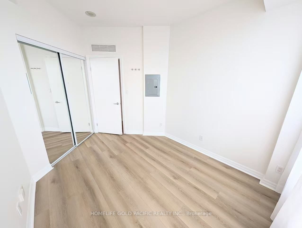 300 Bloor Street E 2102 Property Photo 9