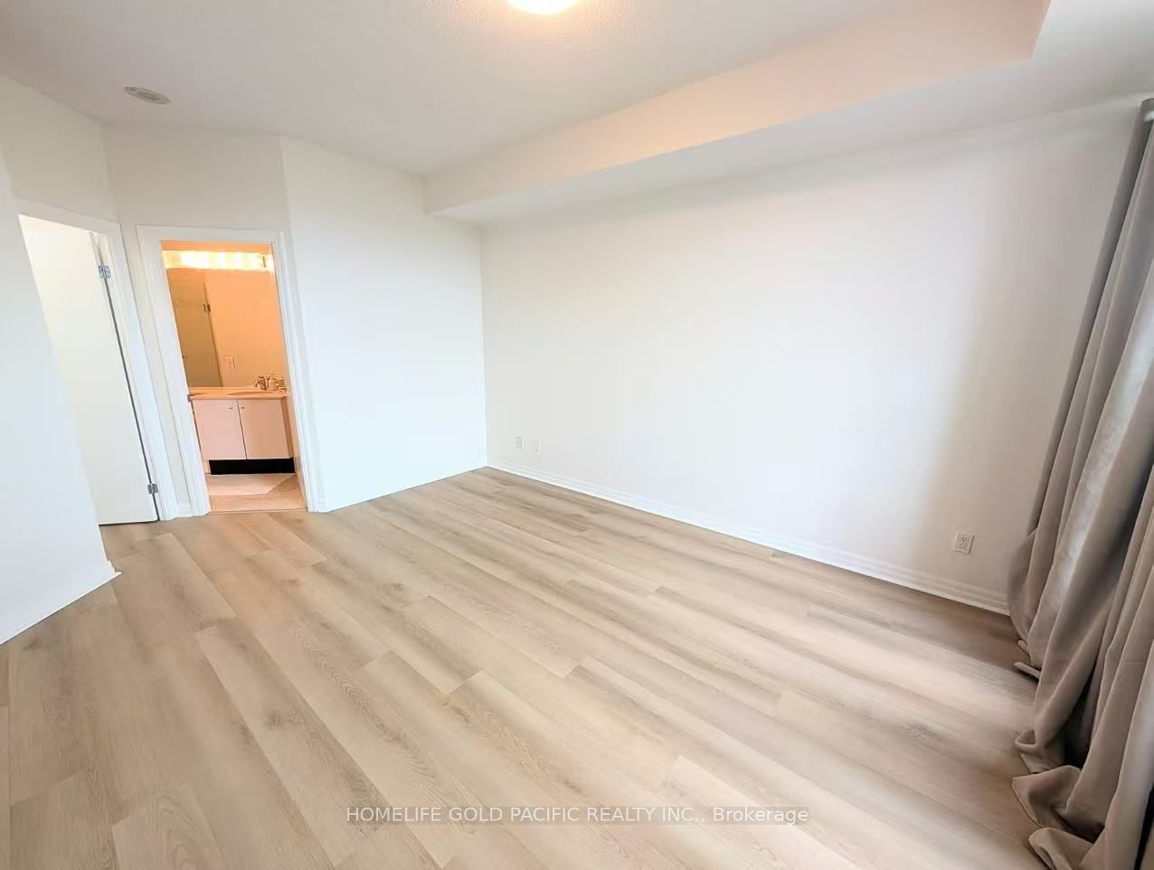 300 Bloor Street E 2102 Property Photo 13