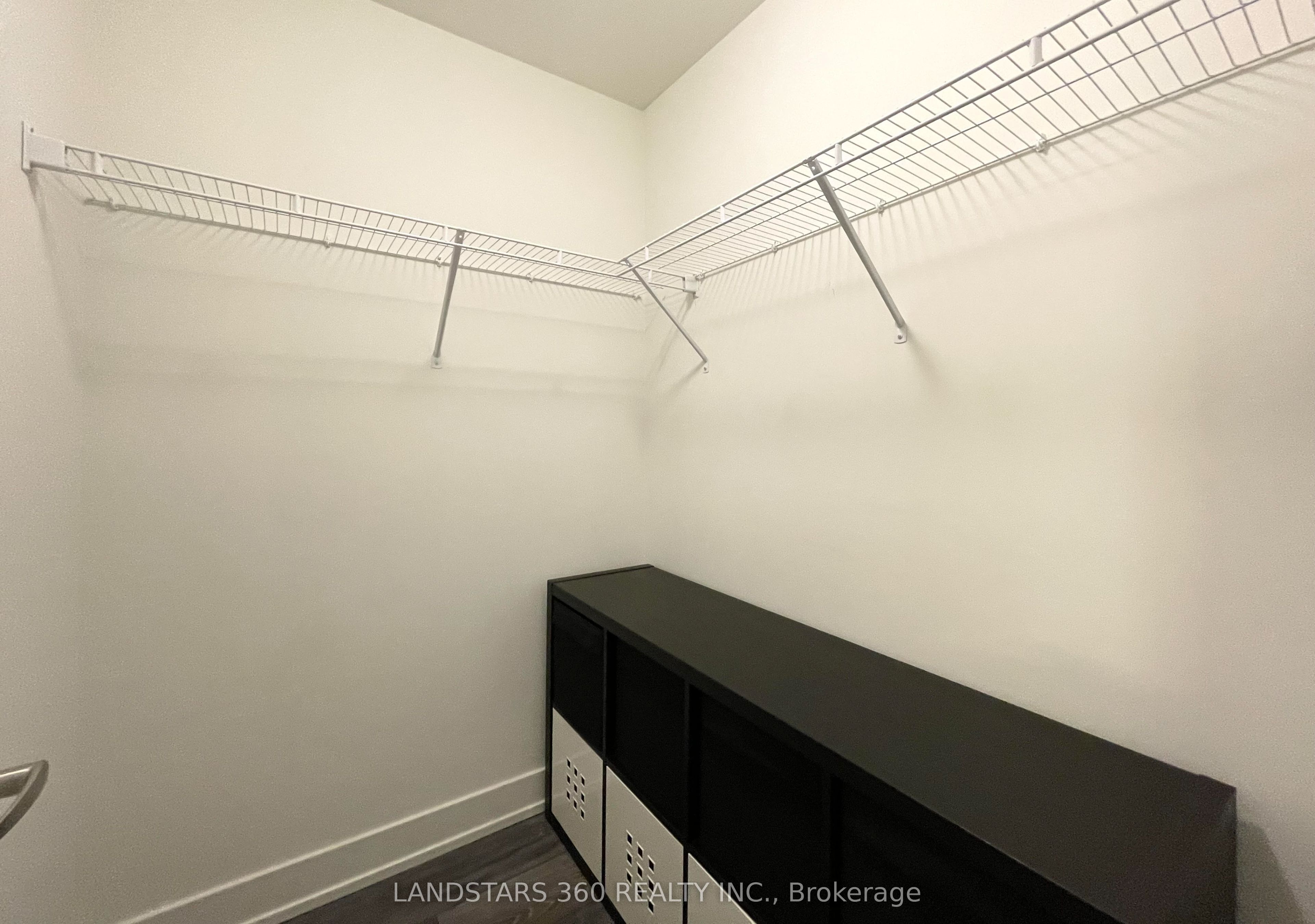 180 Fairview Mall Drive 1912 Property Photo 15
