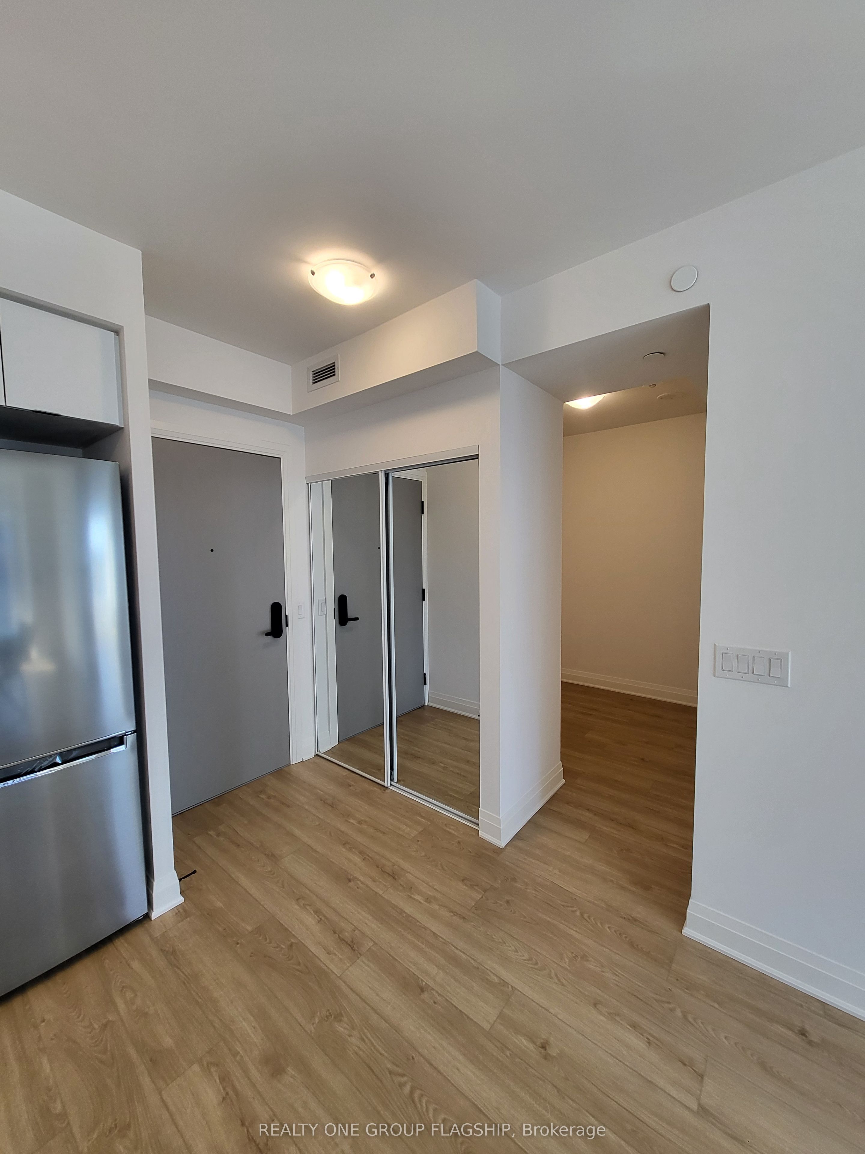 700 W Sheppard Avenue W 618 Property Photo 6