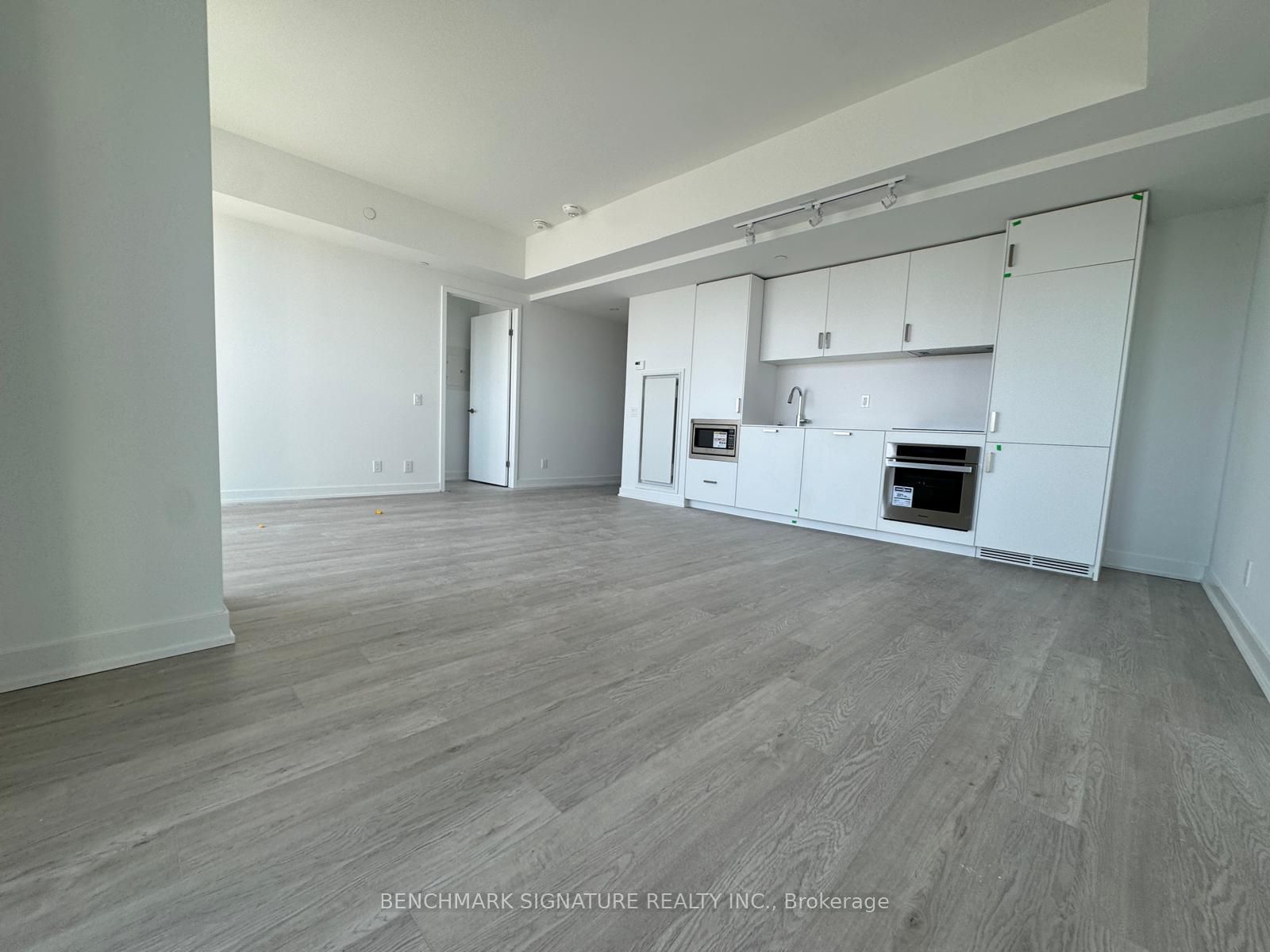 88 Queen Street E 5806 Property Photo 13