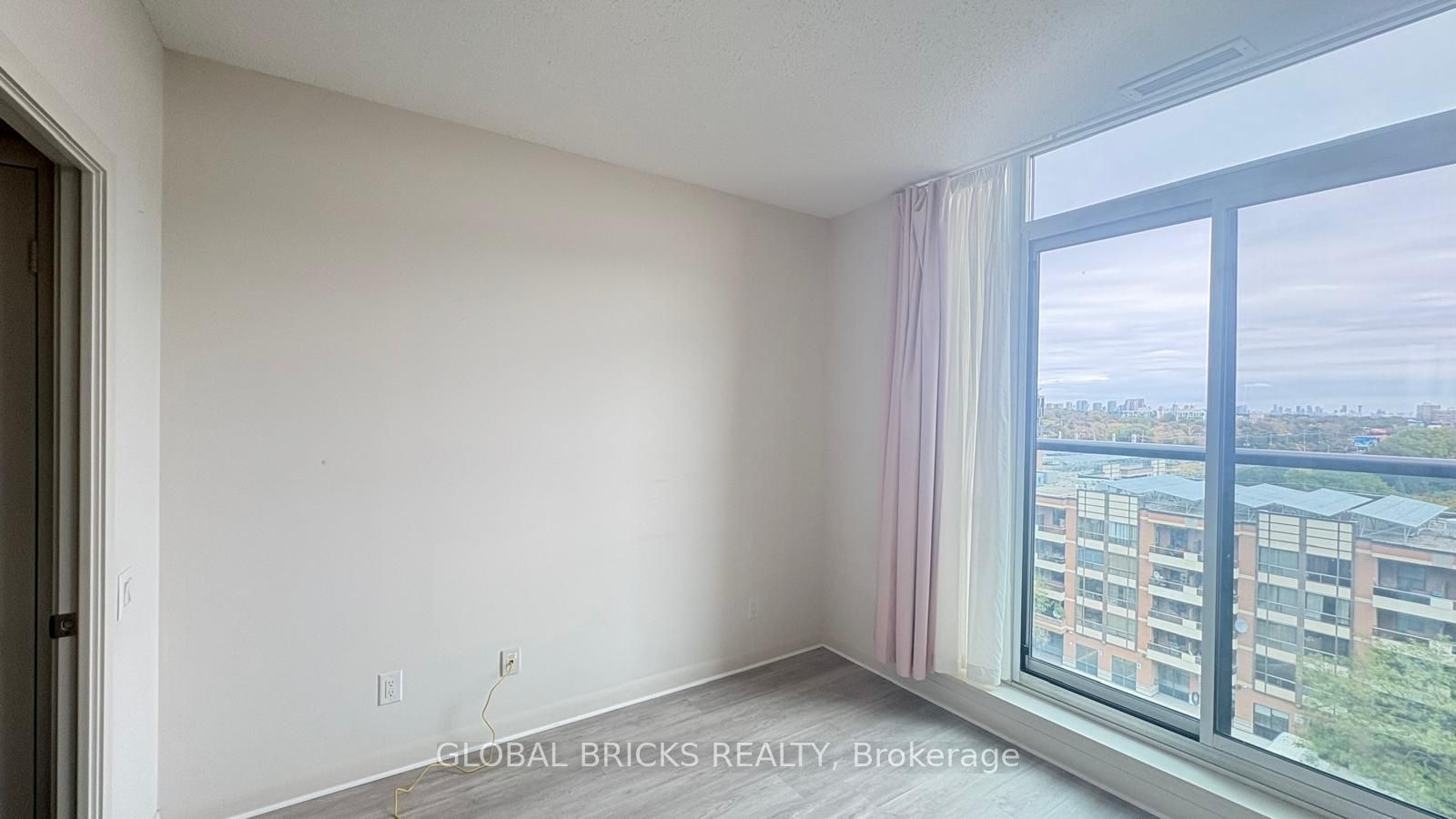 525 Wilson Avenue 911 Property Photo 19