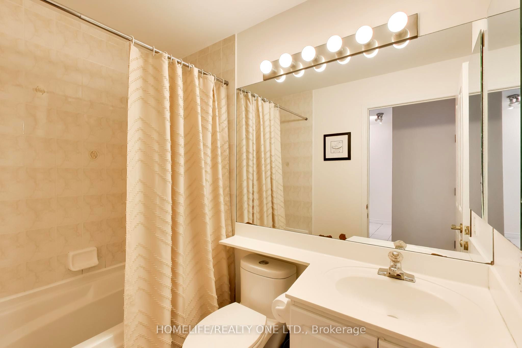 152 St Patrick Street 1105 Property Photo 24