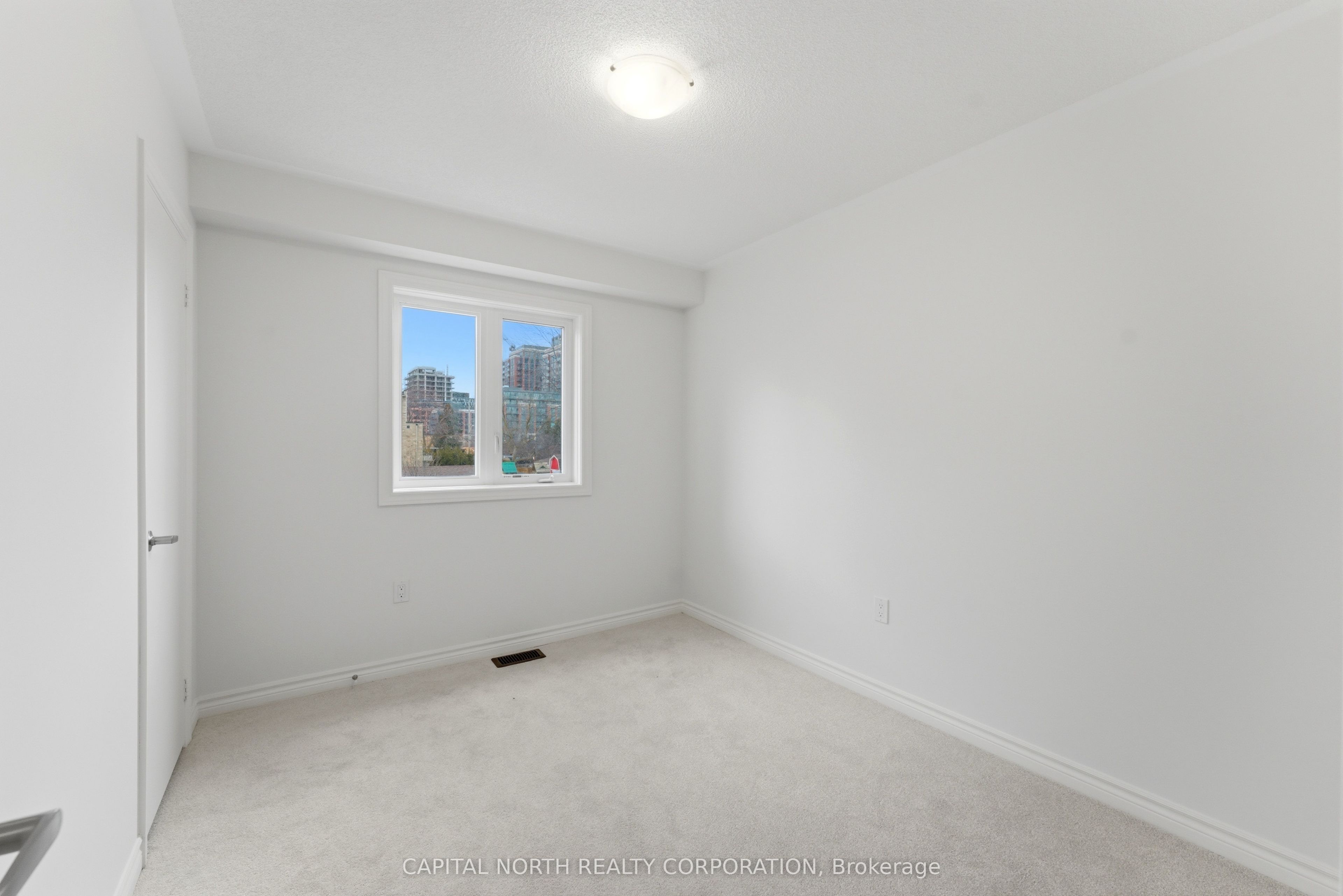 54b Touraine Avenue Property Photo 11