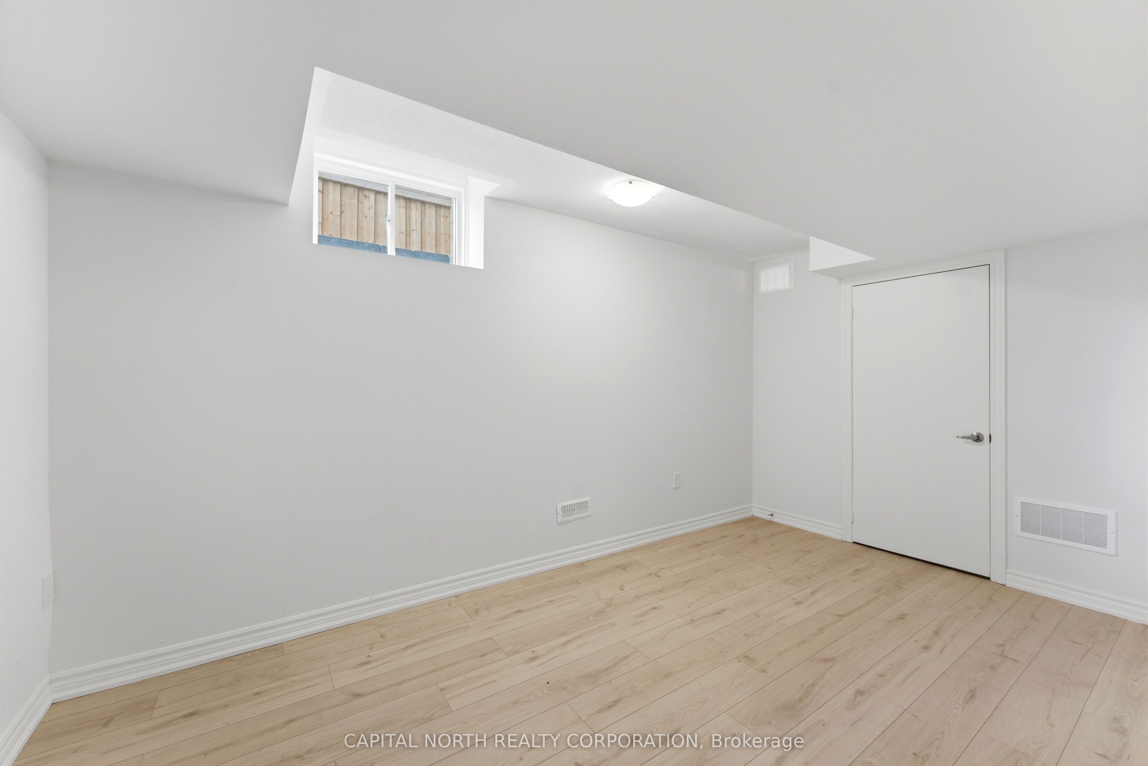 54b Touraine Avenue Property Photo 25